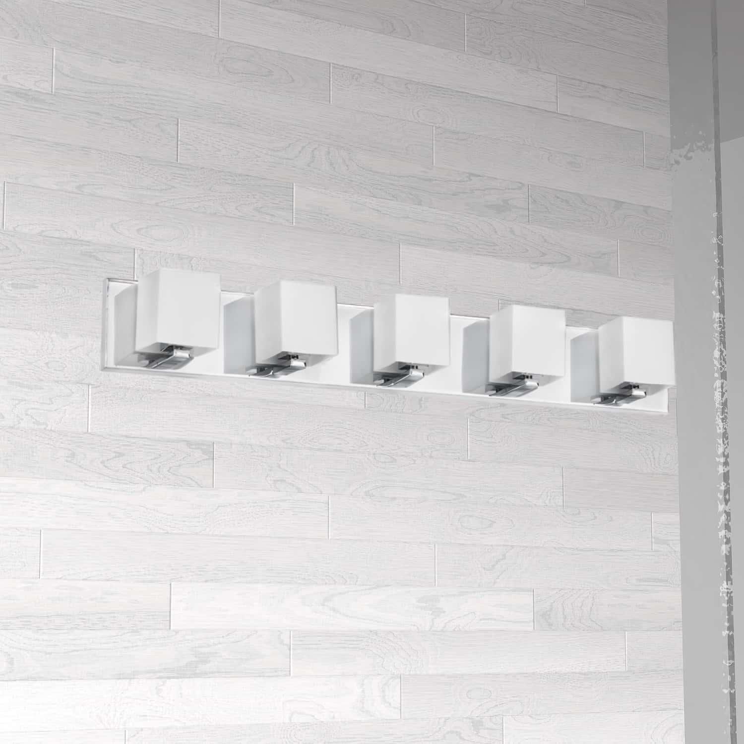 Shown in Polished Chrome finish and Frosted White glass