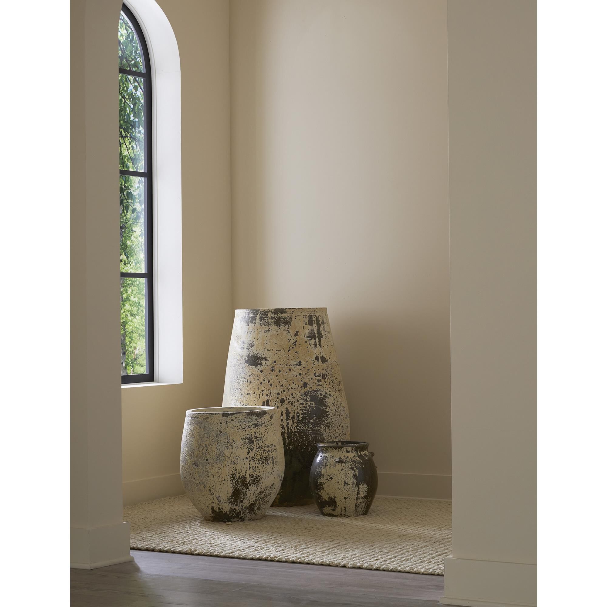 Shown in Greenish White finish