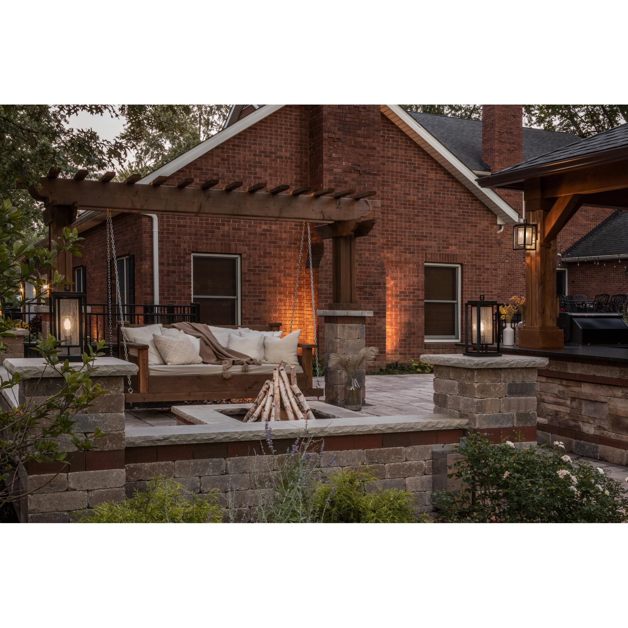 Shown in Black finish and Clear Seedy glass and 120 Volt accent