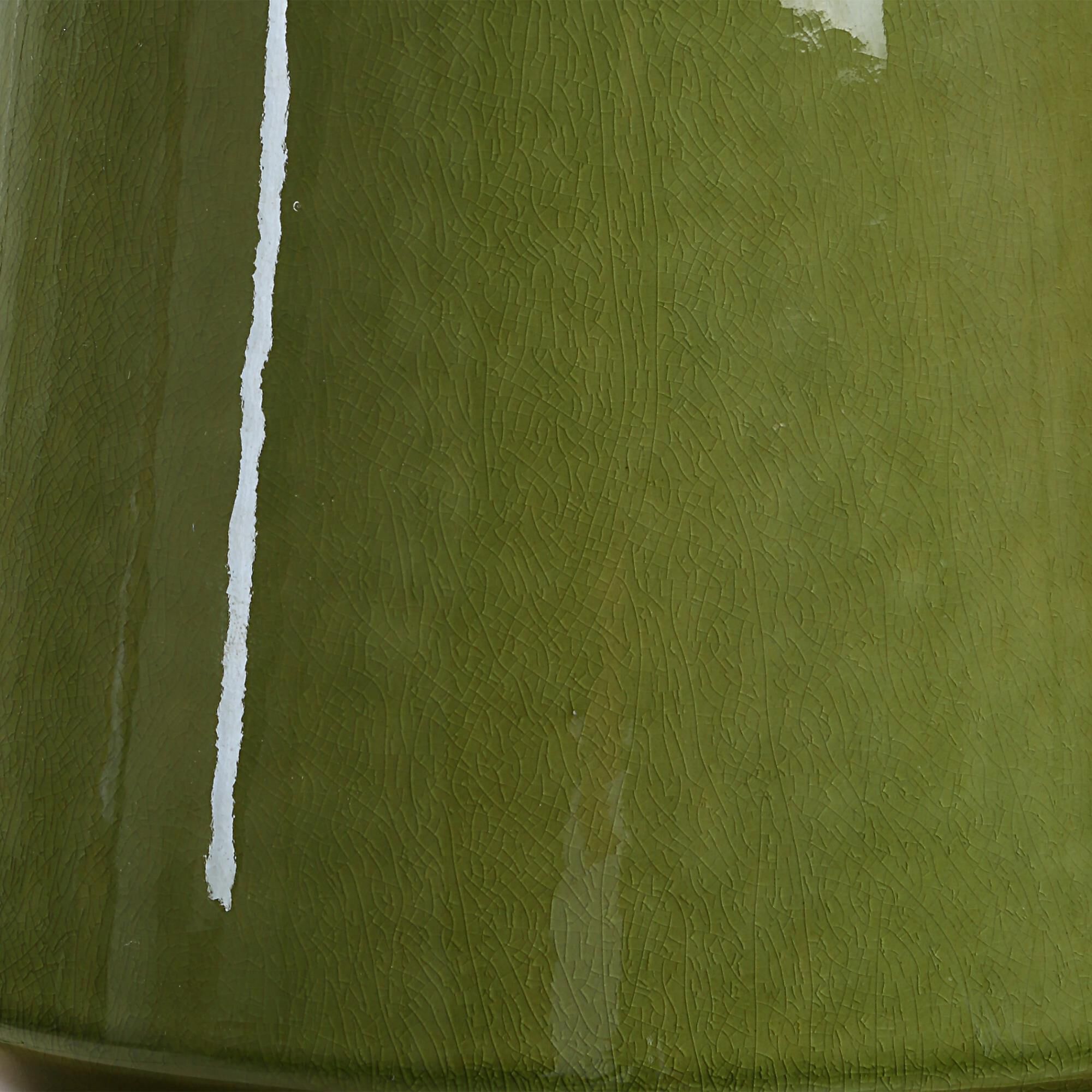 Shown in Green finish and Round Drum Hardback shade