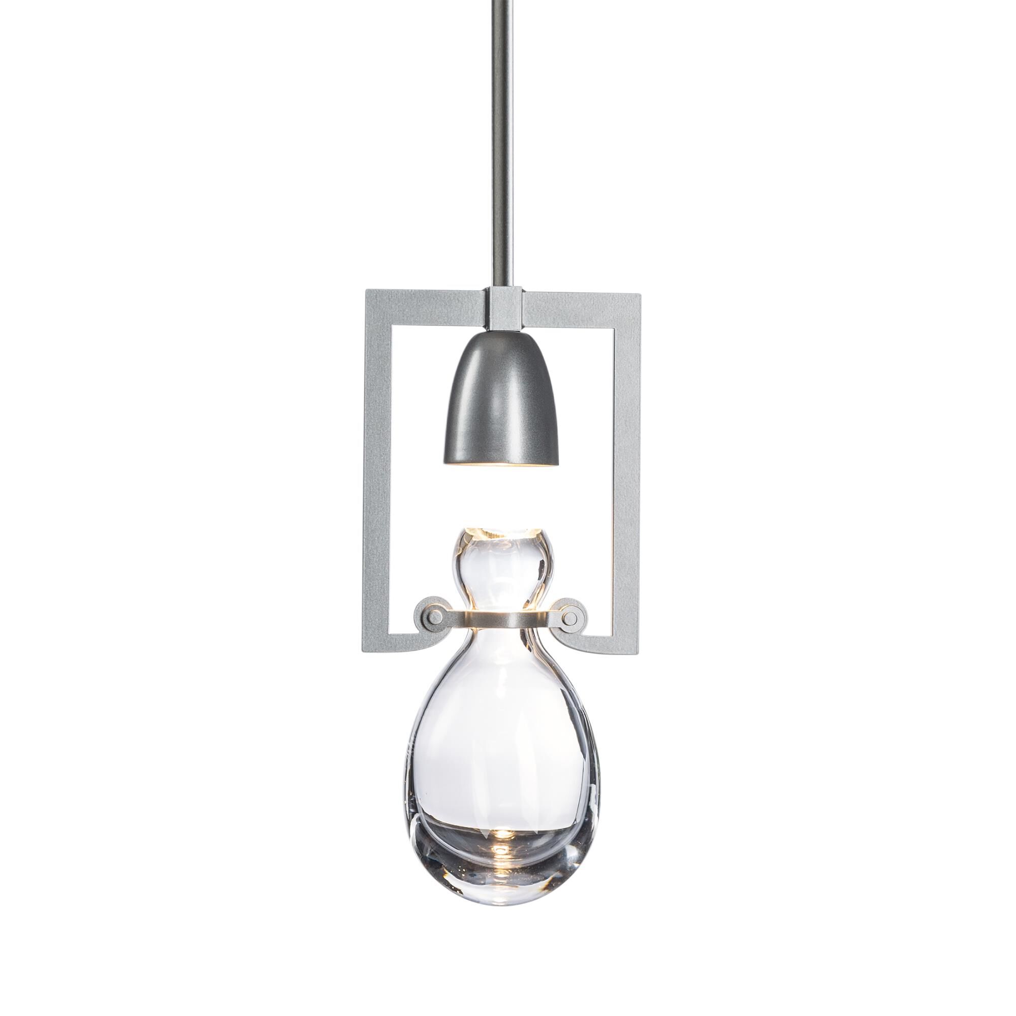 Shown in Vintage Platinum finish and Clear (Zm) glass