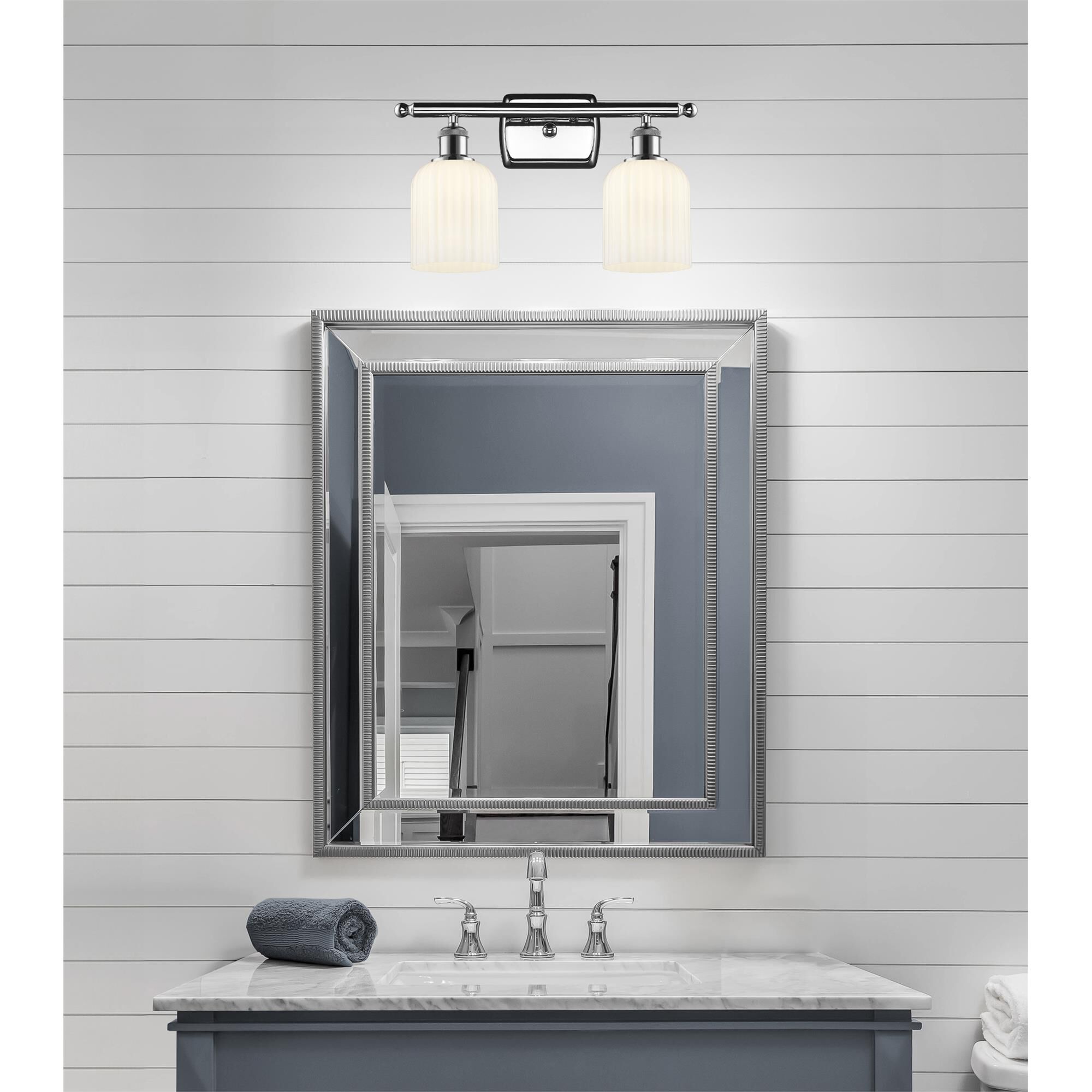 Shown in Polished Chrome finish and Gloss White glass