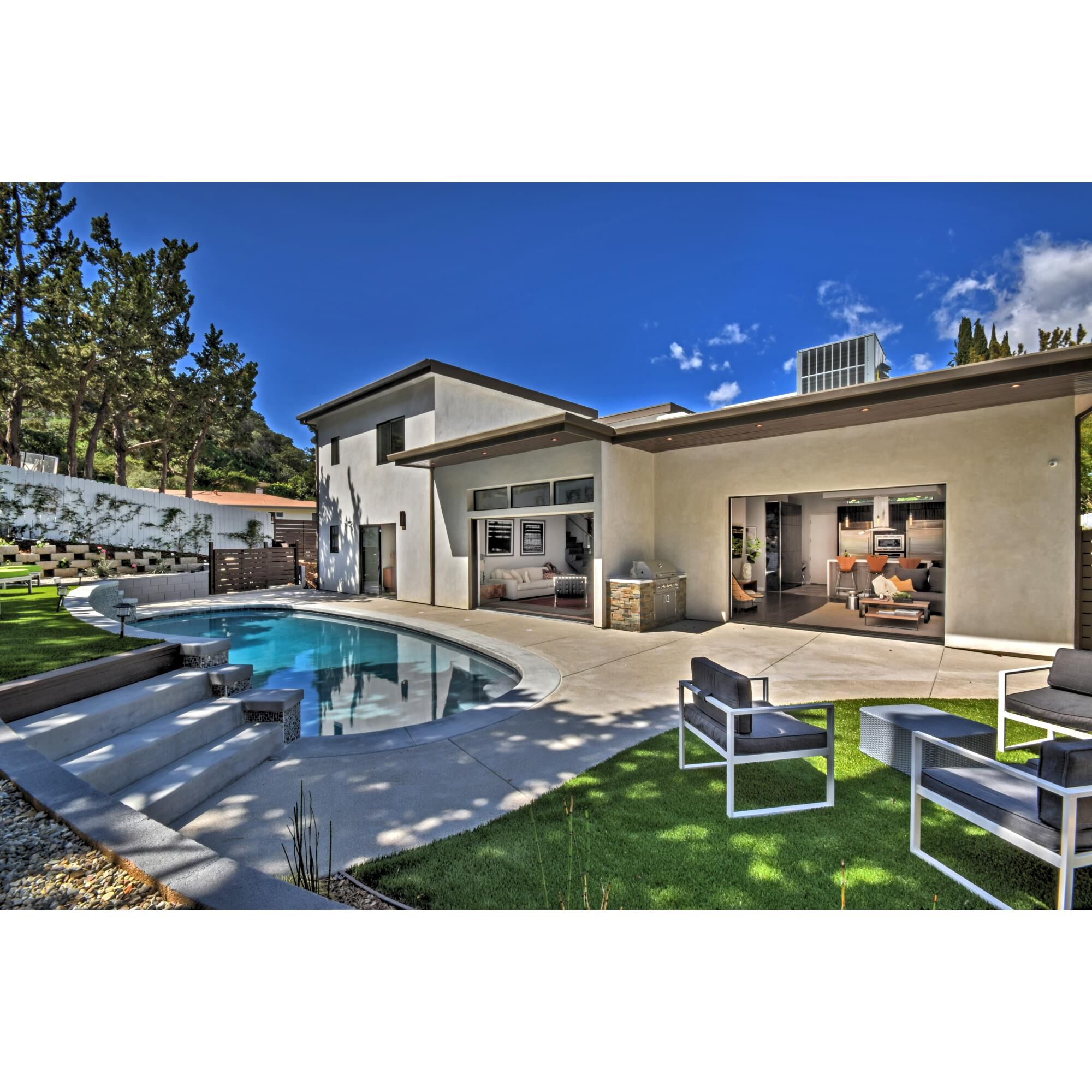 Shown in Architectural Bronze finish