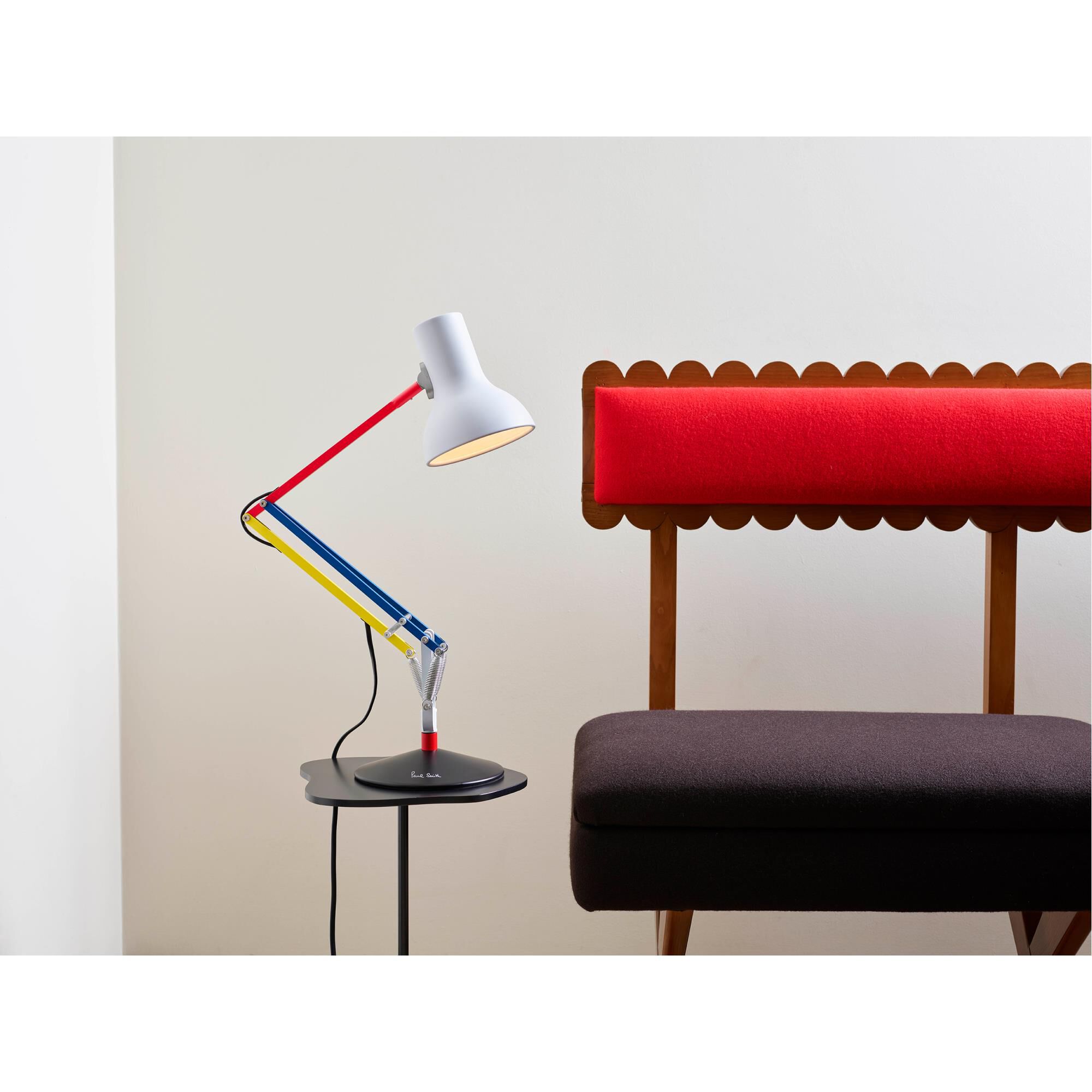 Shown in Edition 3 Multi finish and Aluminum shade