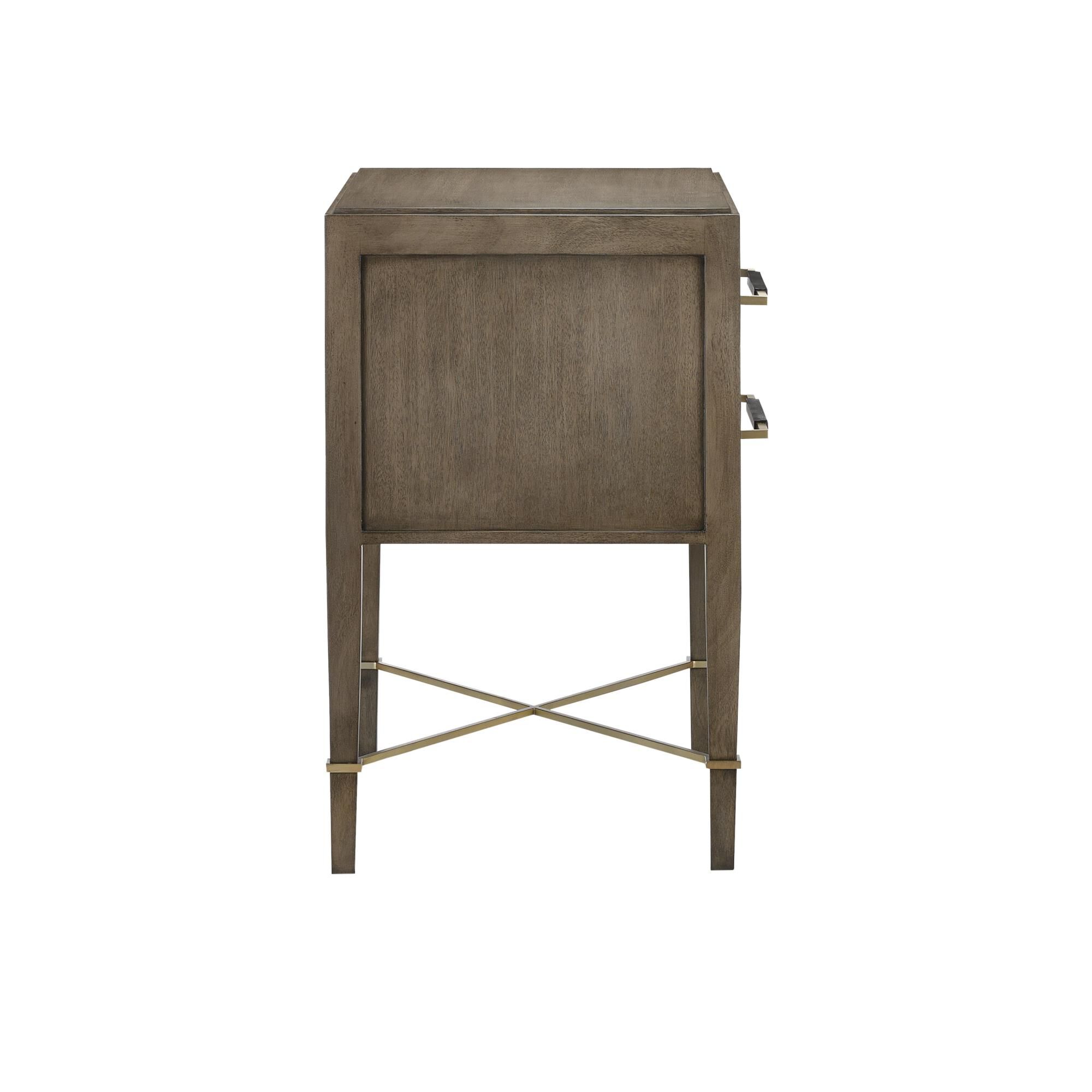 Shown in Chanterelle/Coffee/Champagne finish