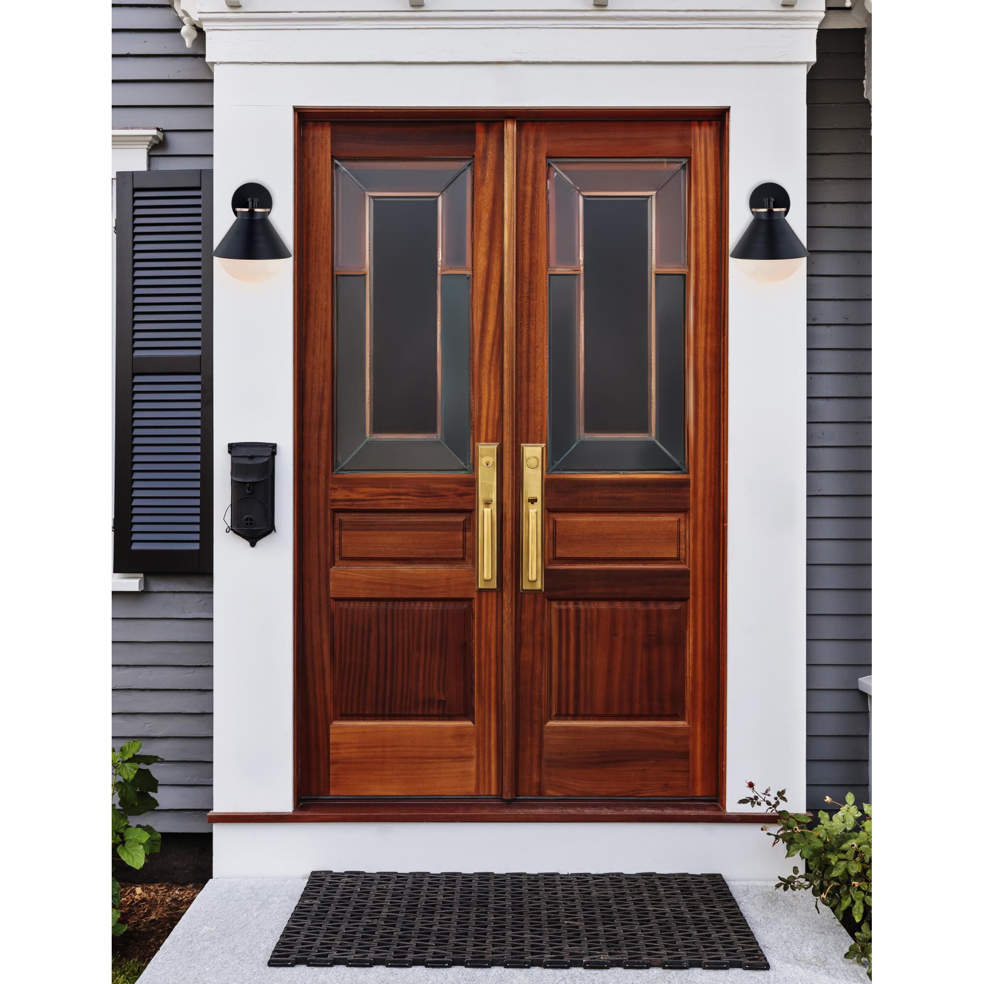 Shown in Matte Black with Brass Ring finish and Opal glass