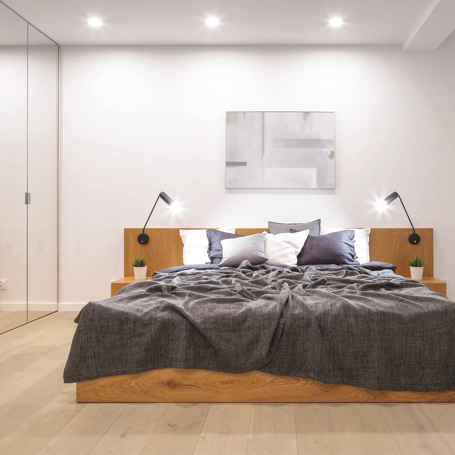 Dimmable 9 Watt 3000K LED Light Bulb,