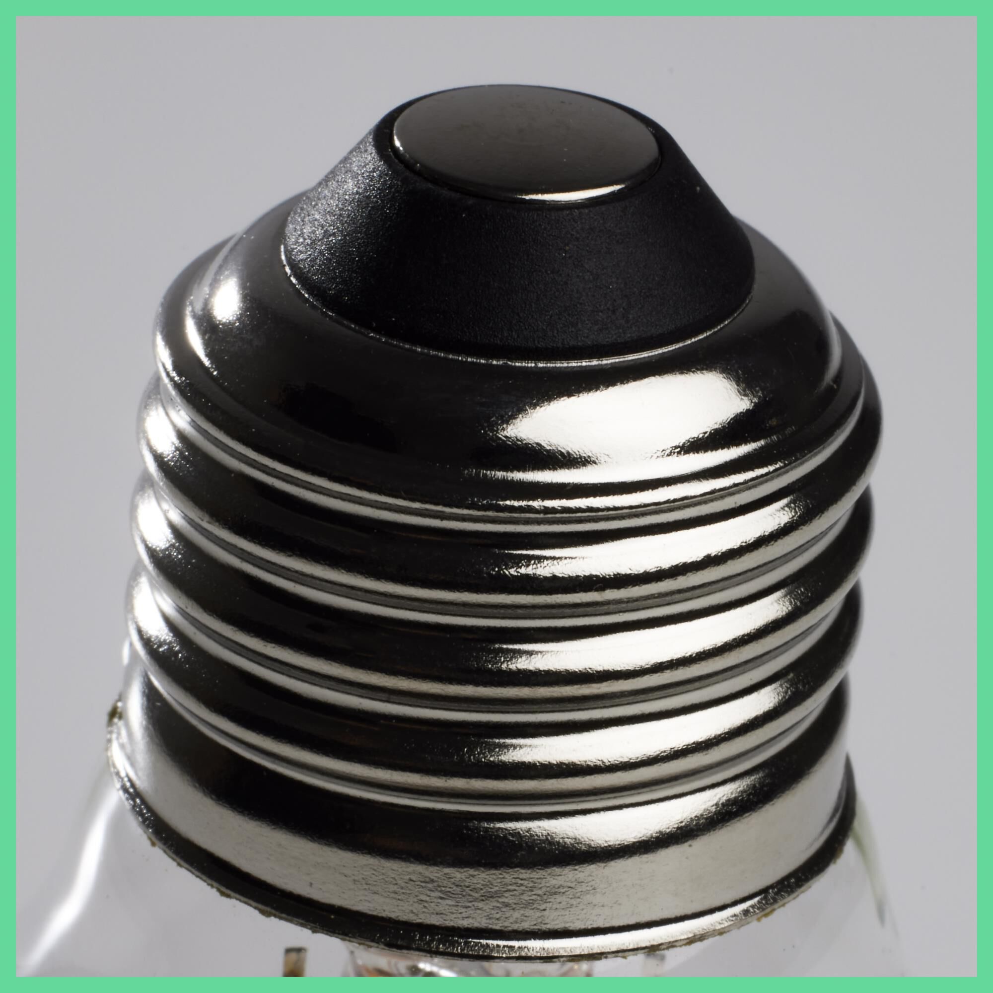 4 Watt Globe 5000K LED Light Bulb by Satco