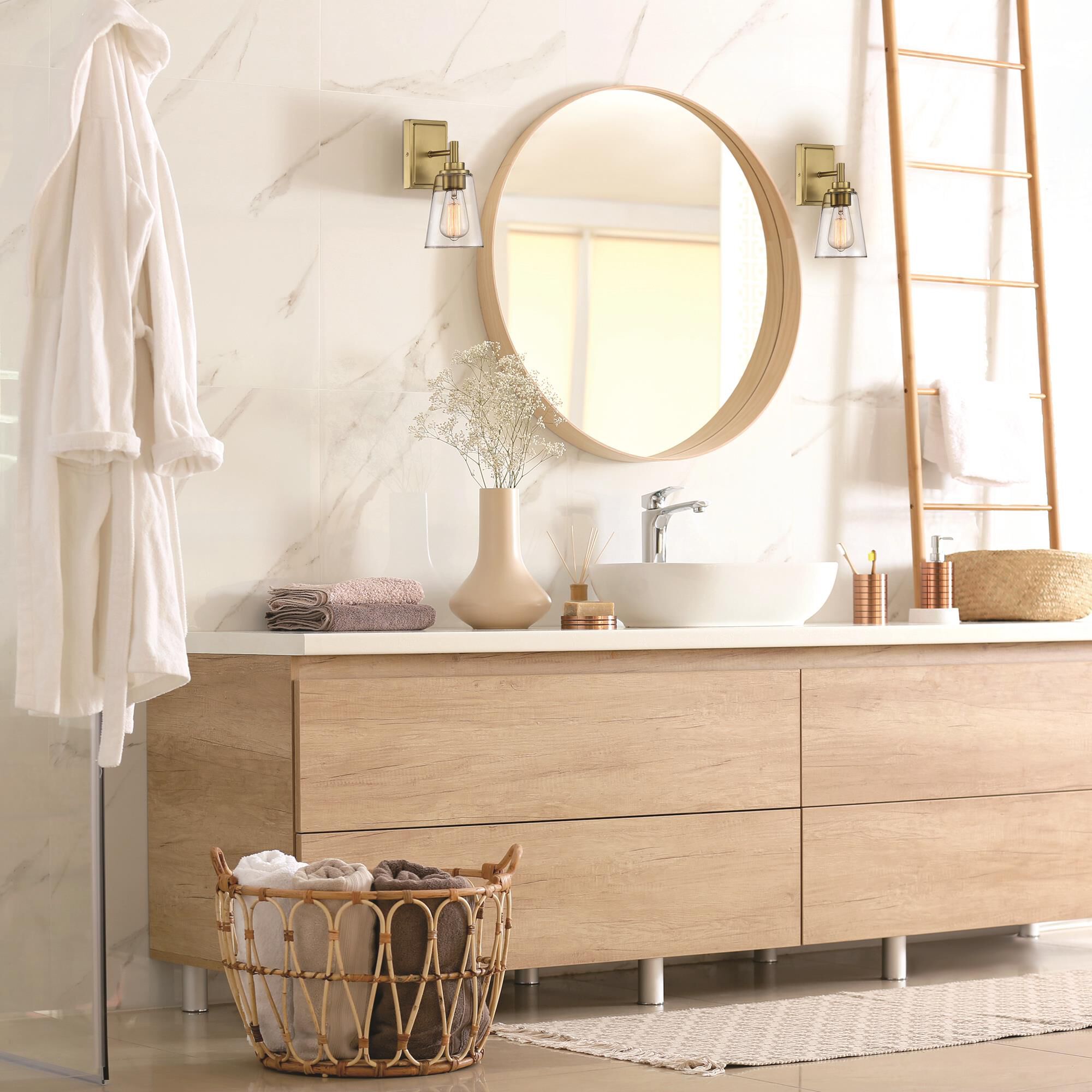 Shown in Brushed Gold finish and Clear glass