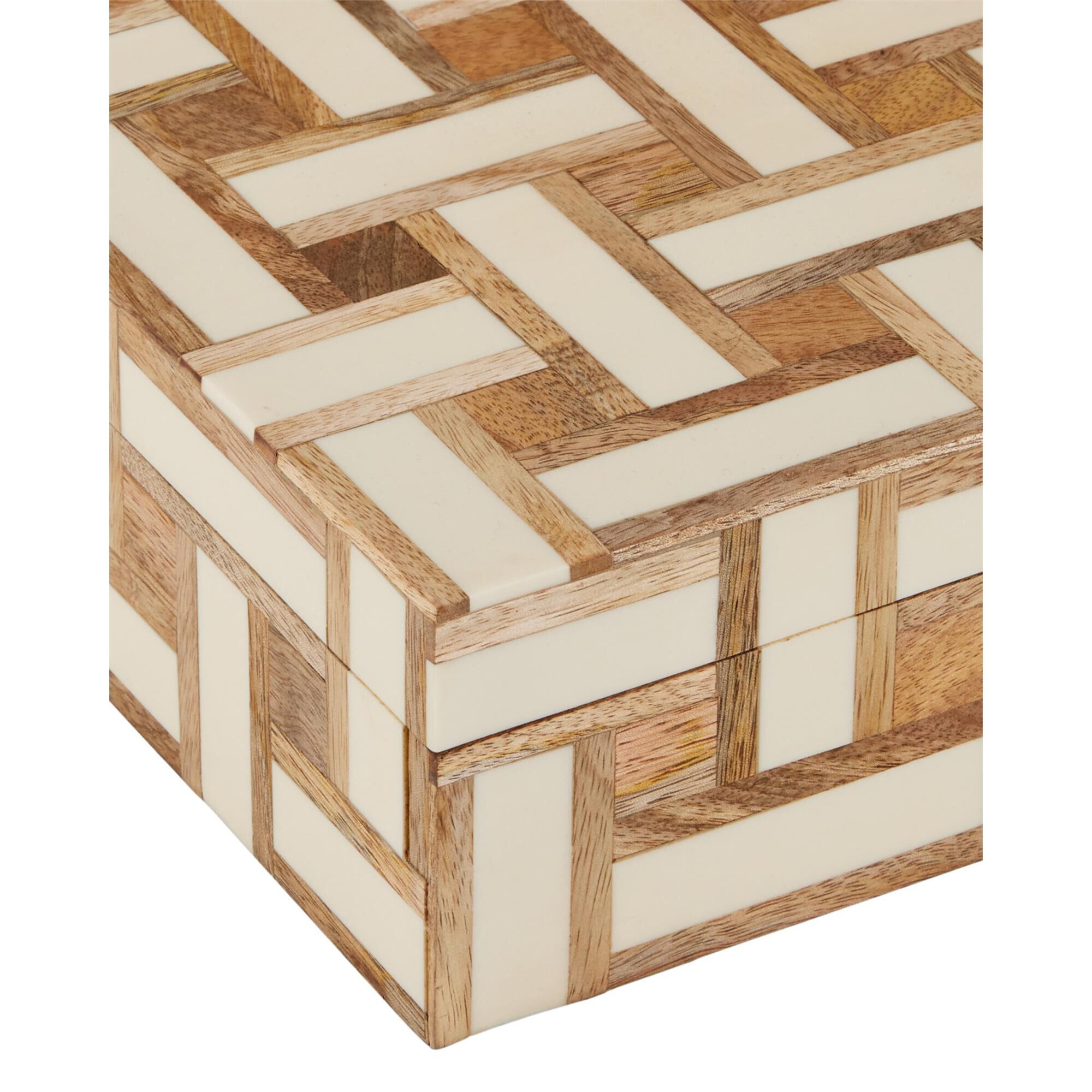 Aarna Accent Box,