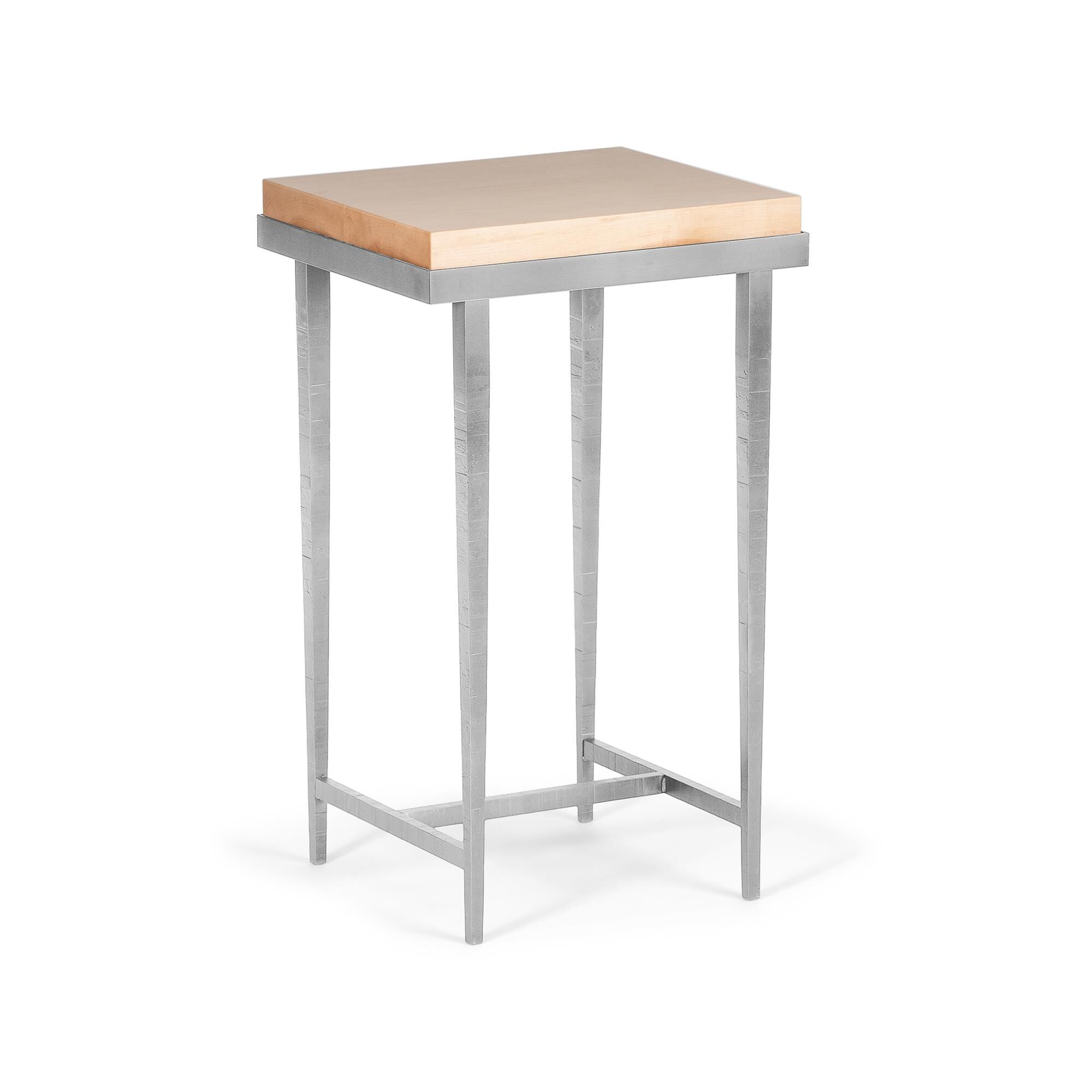Shown in Vintage Platinum finish and Maple Natural accent