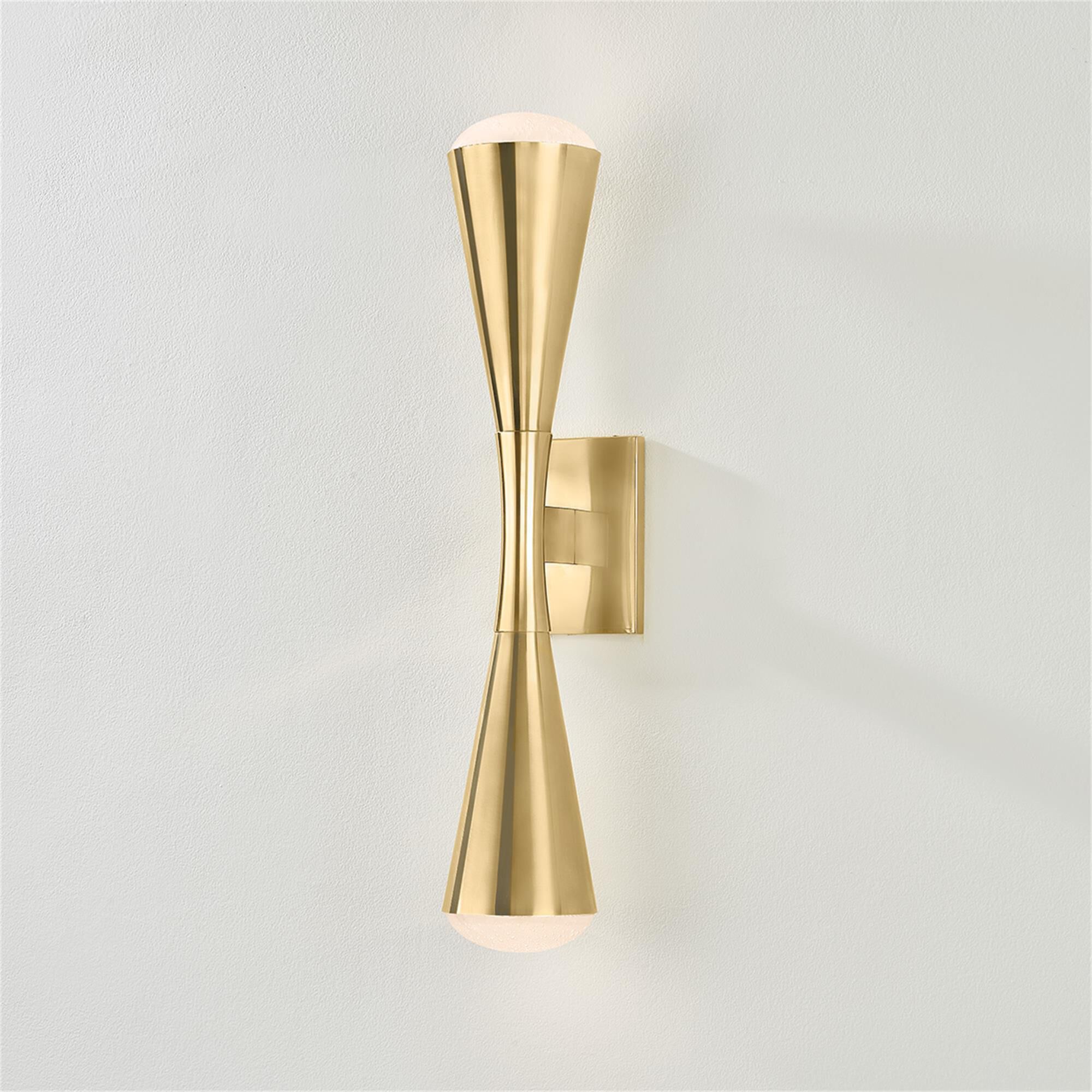 Shown in Vintage Brass finish and Clear Fizz with Inside Etched glass