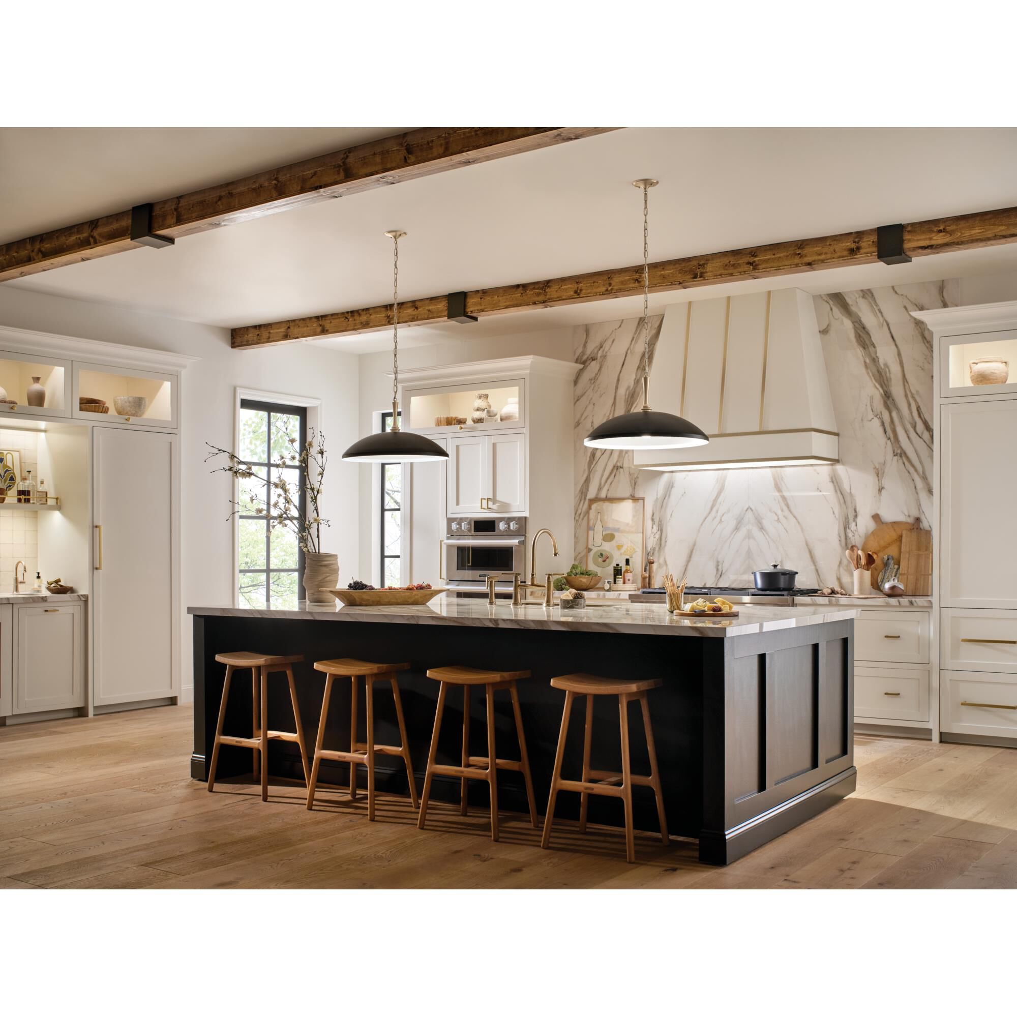 Shown in Black finish and Metal, Dome and Smooth shade