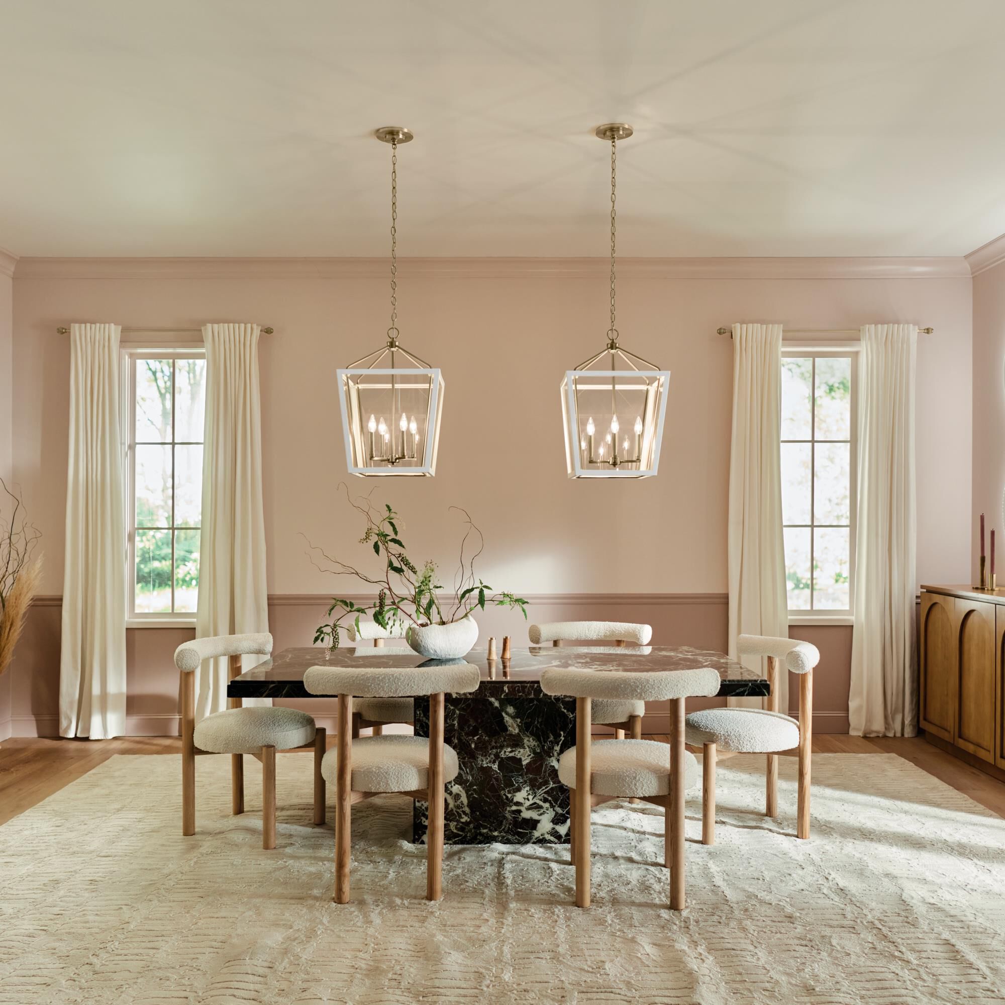 Shown in Champagne Bronze and White finish and Clear glass