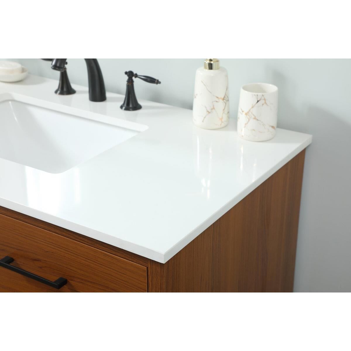 Shown in Teak finish and Without Backsplash accent