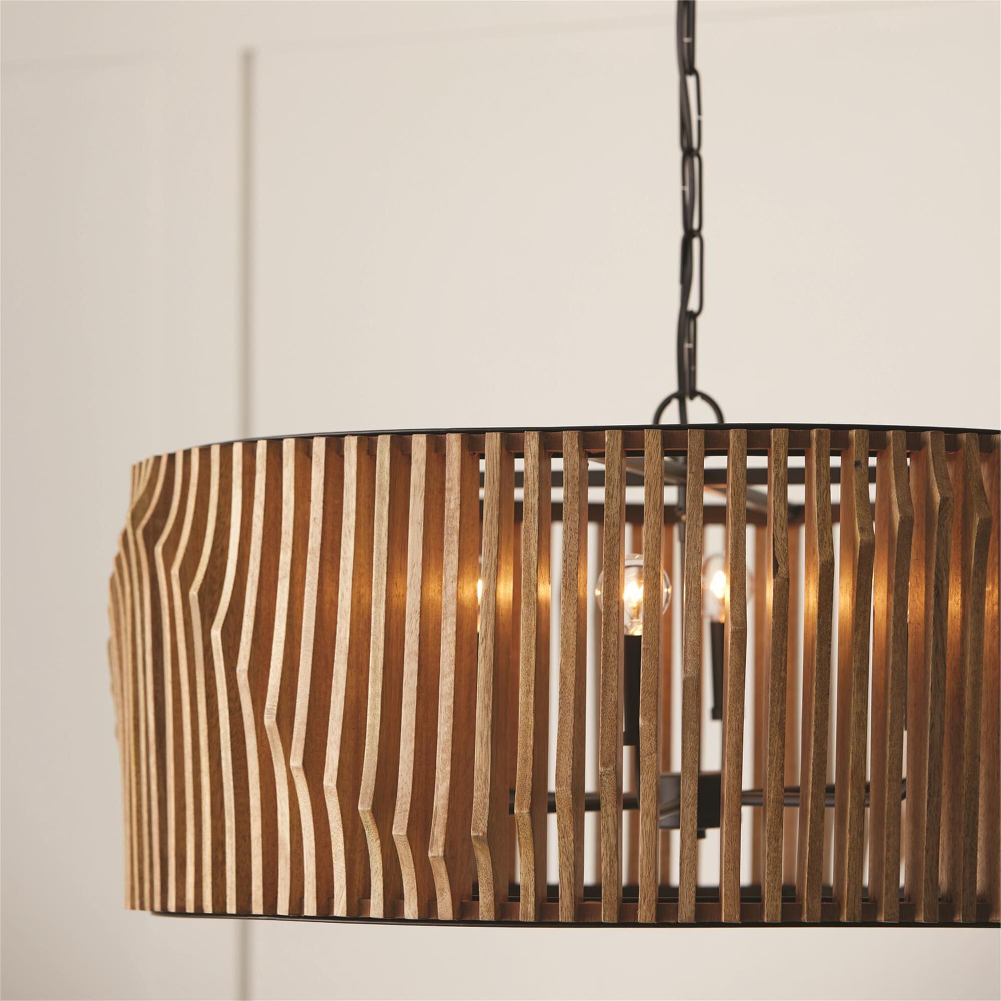 Shown in Light Wood and Matte Black finish