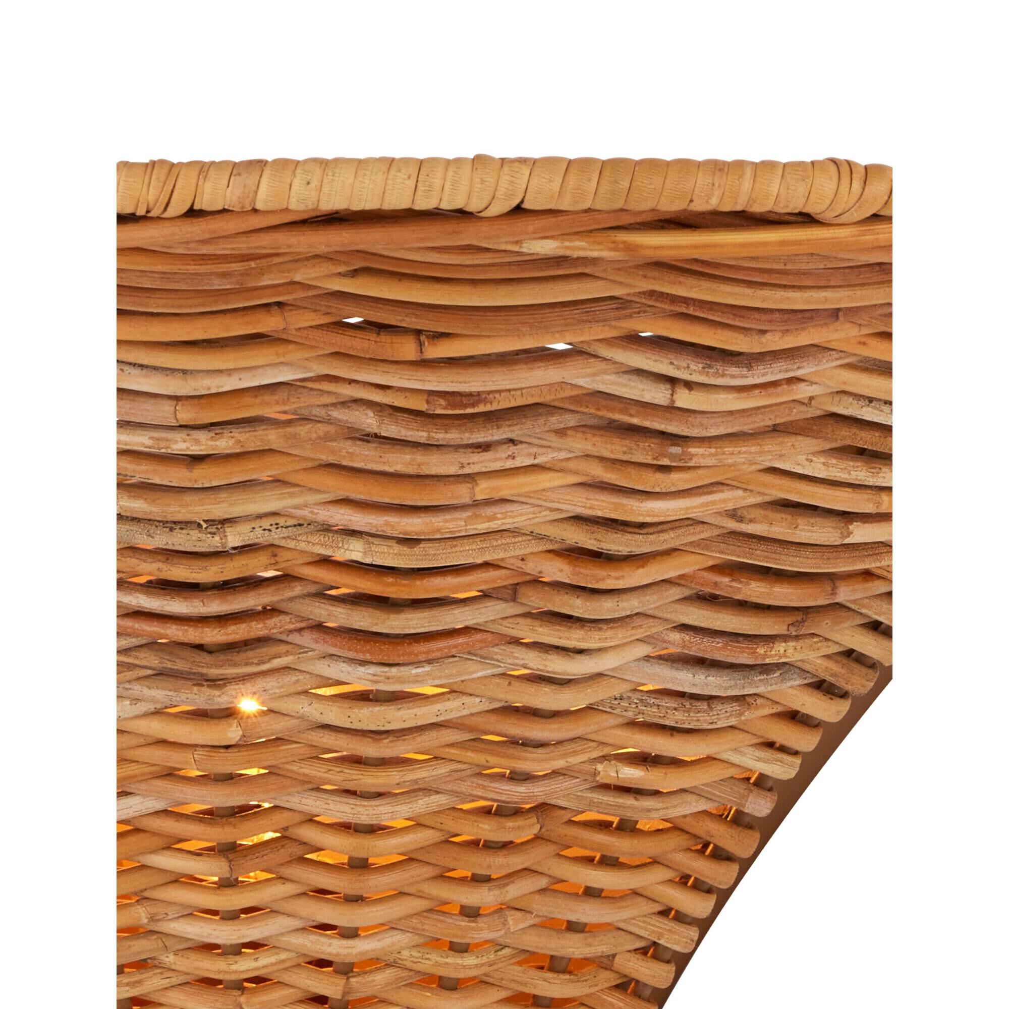 Shown in Natural and Khaki finish