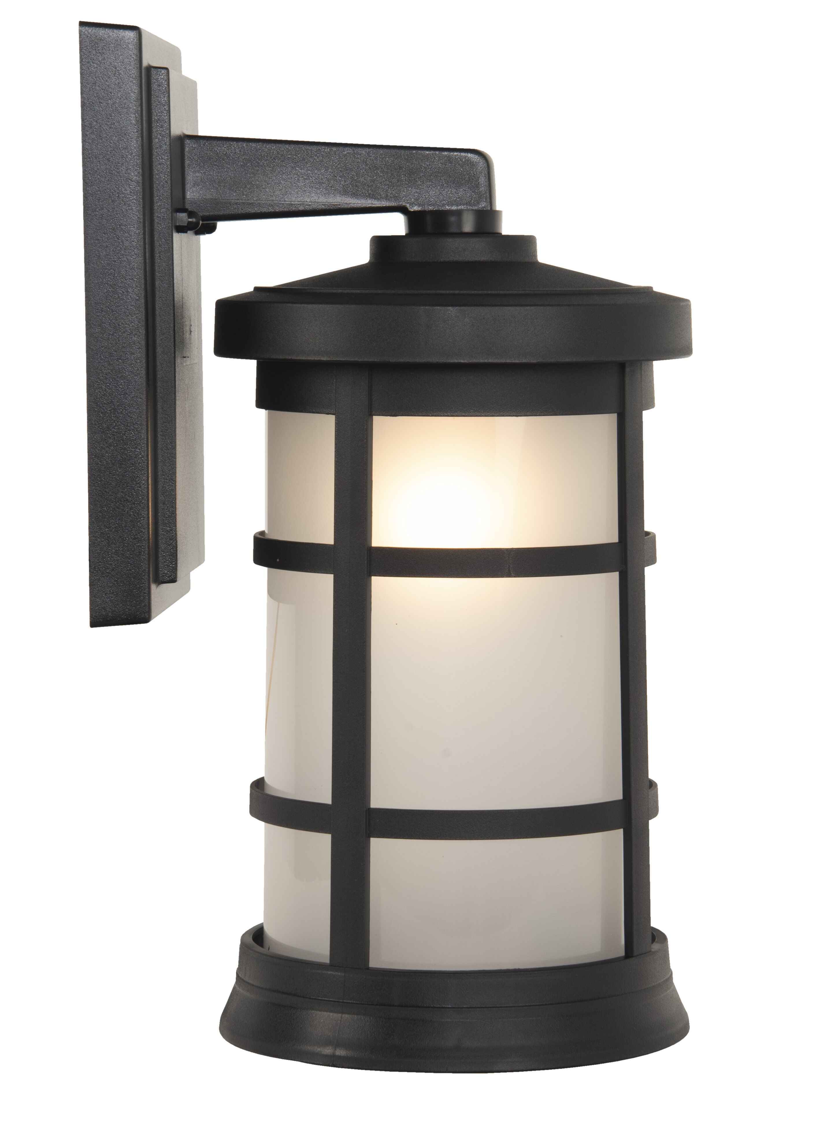 Shown in Textured Matte Black finish and Frosted Polycarbonate shade