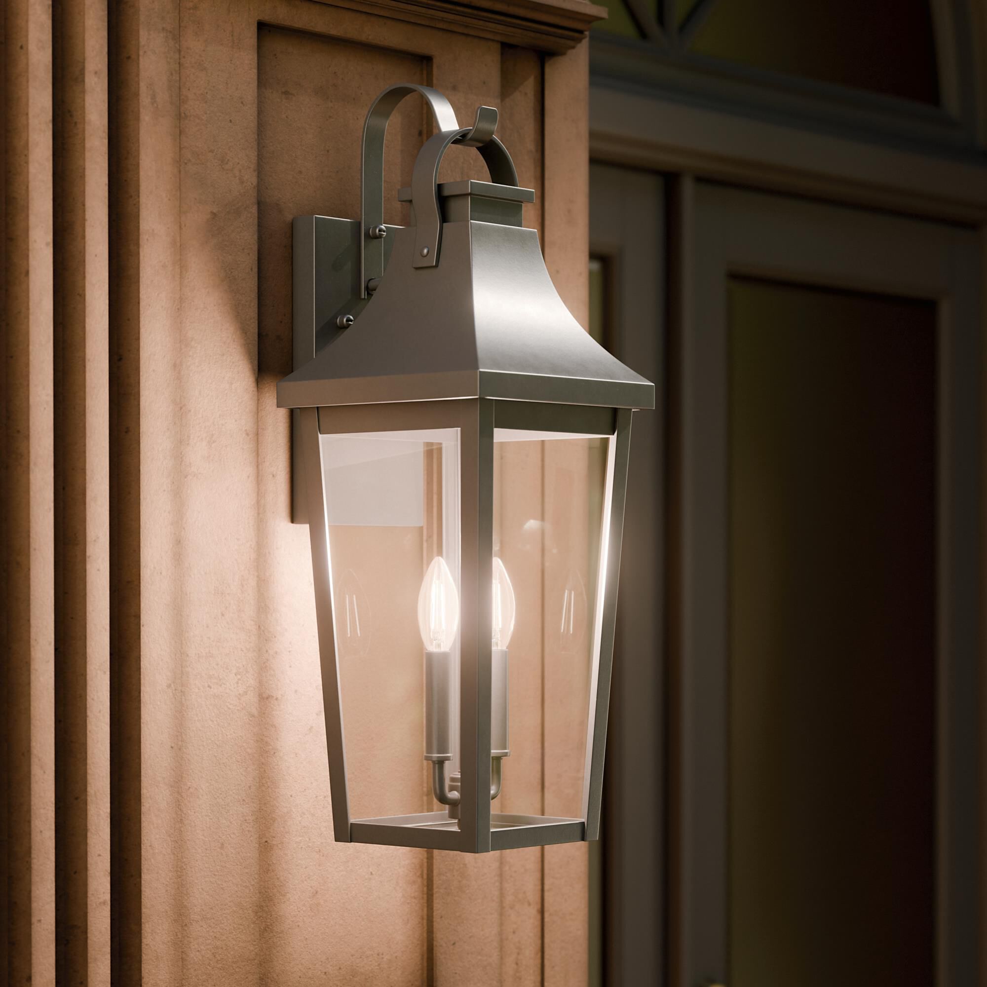 Shown in Olde Bronze finish and Clear glass