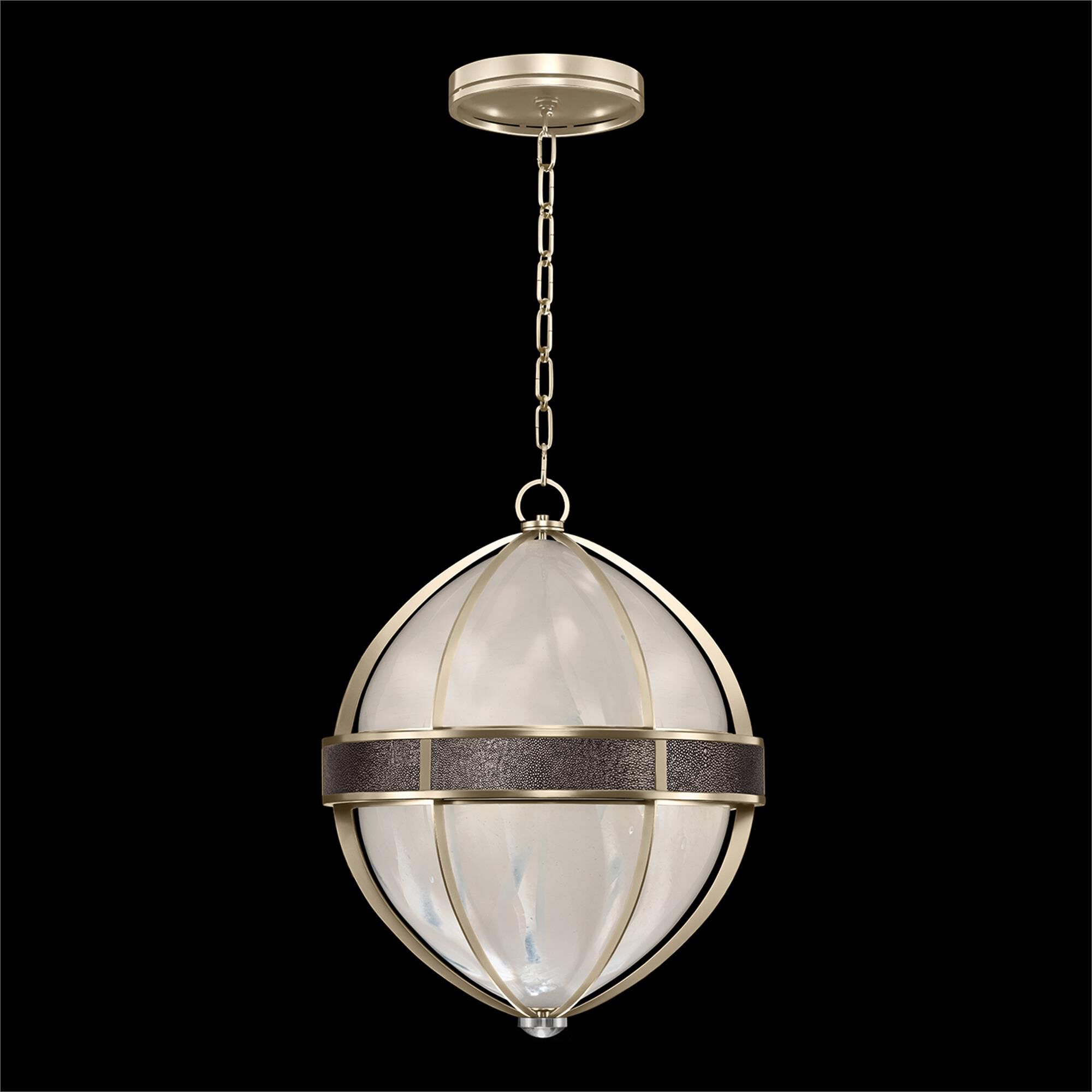 Shown in Champagne and Nickel  finish and Pebble accent