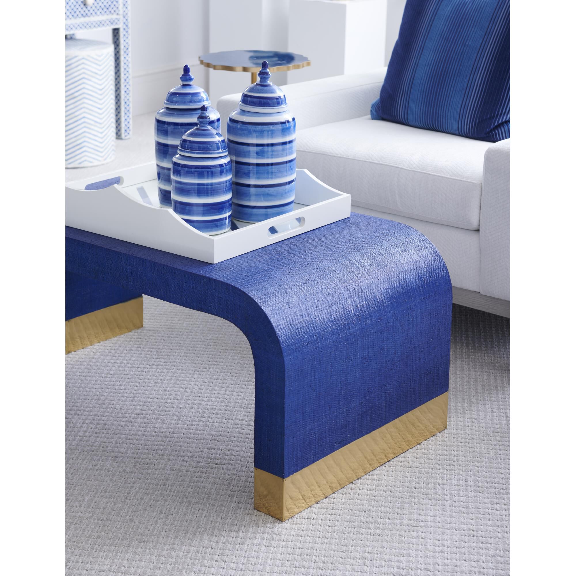 Shown in Blue/White finish