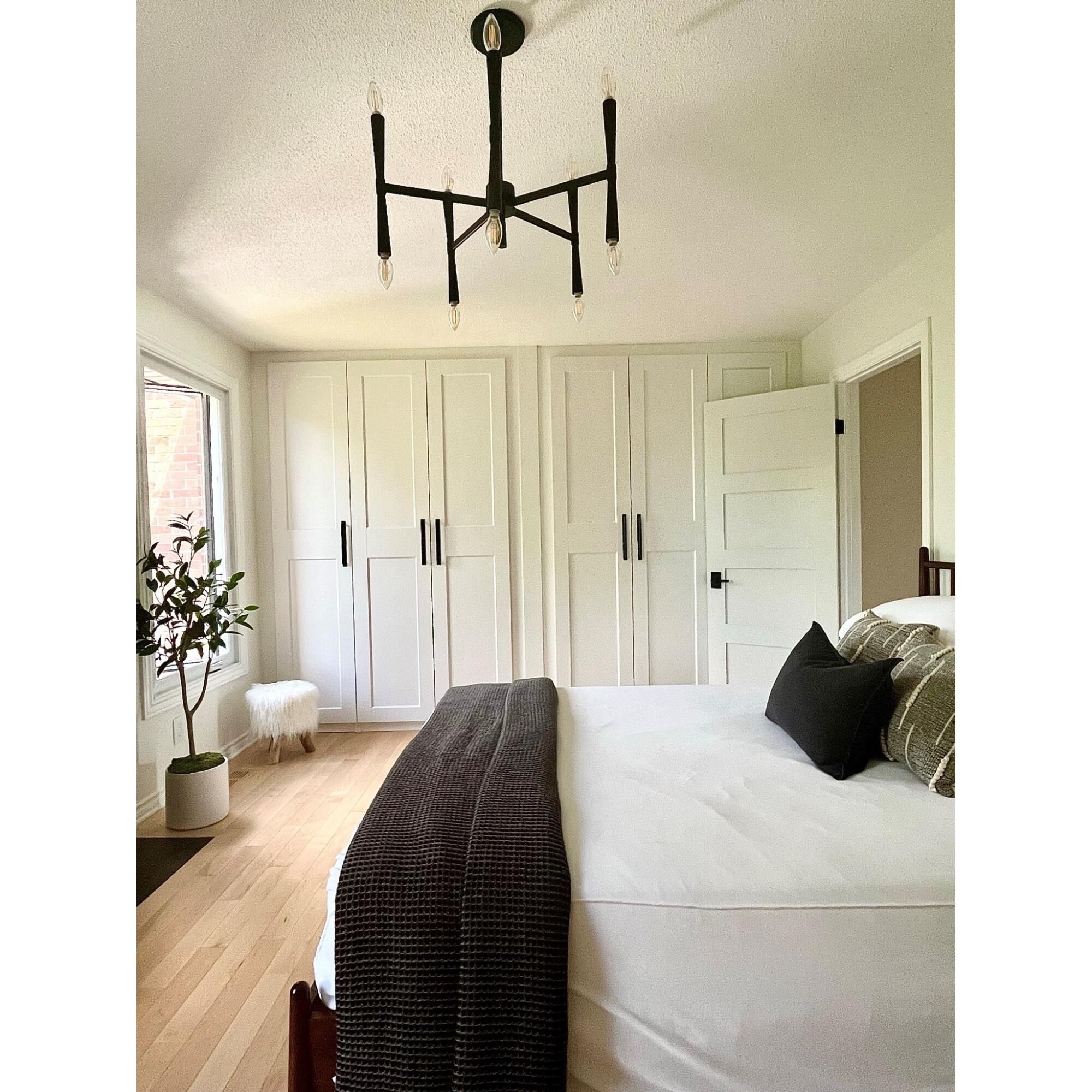 Rome 23 Inch 10 Light Chandelier by Maxim Lighting