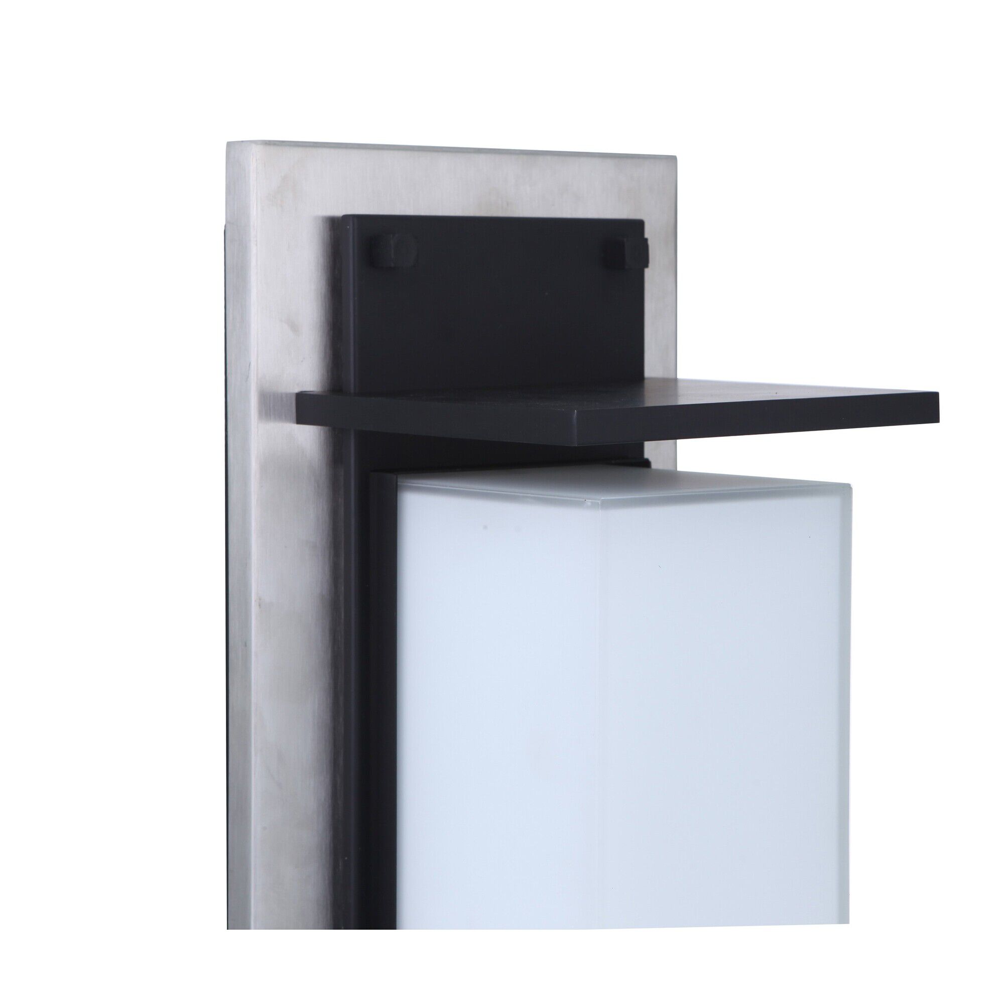 Shown in Stainless Steel and Midnight finish