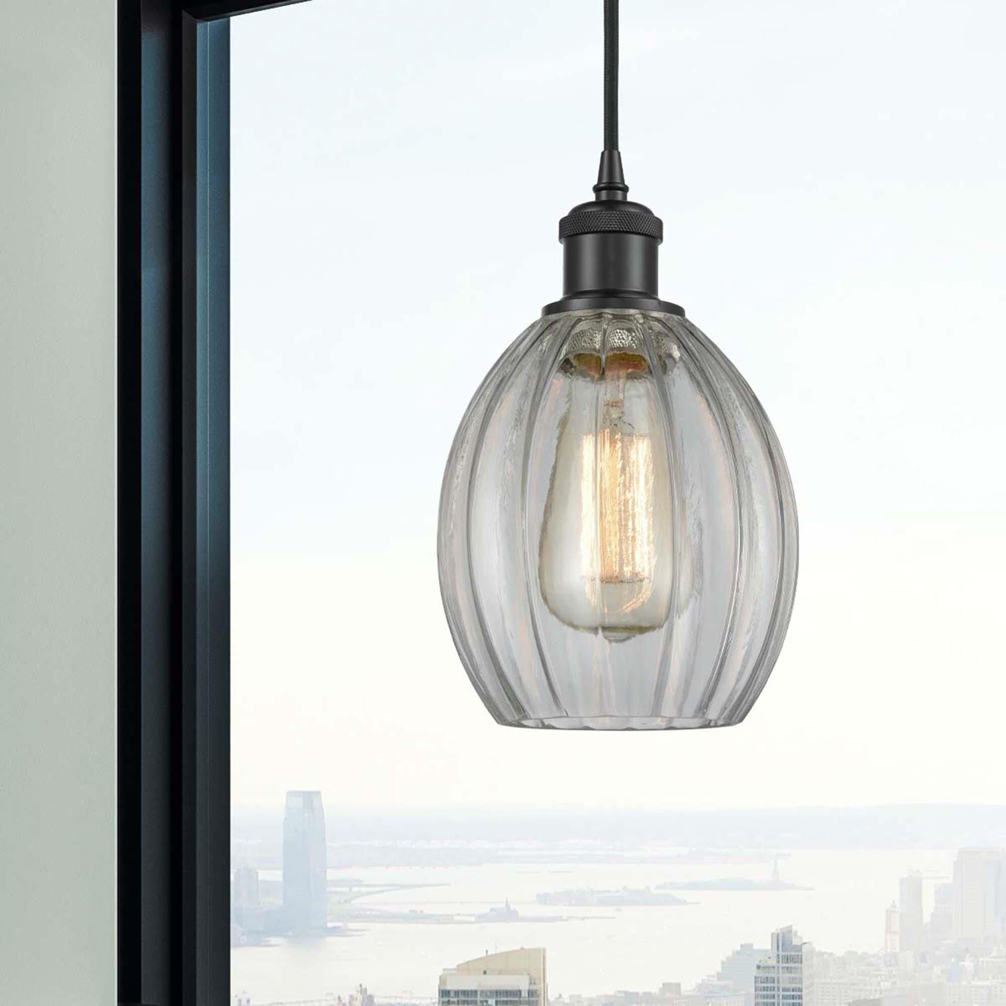 Shown in Matte Black finish and Clear glass