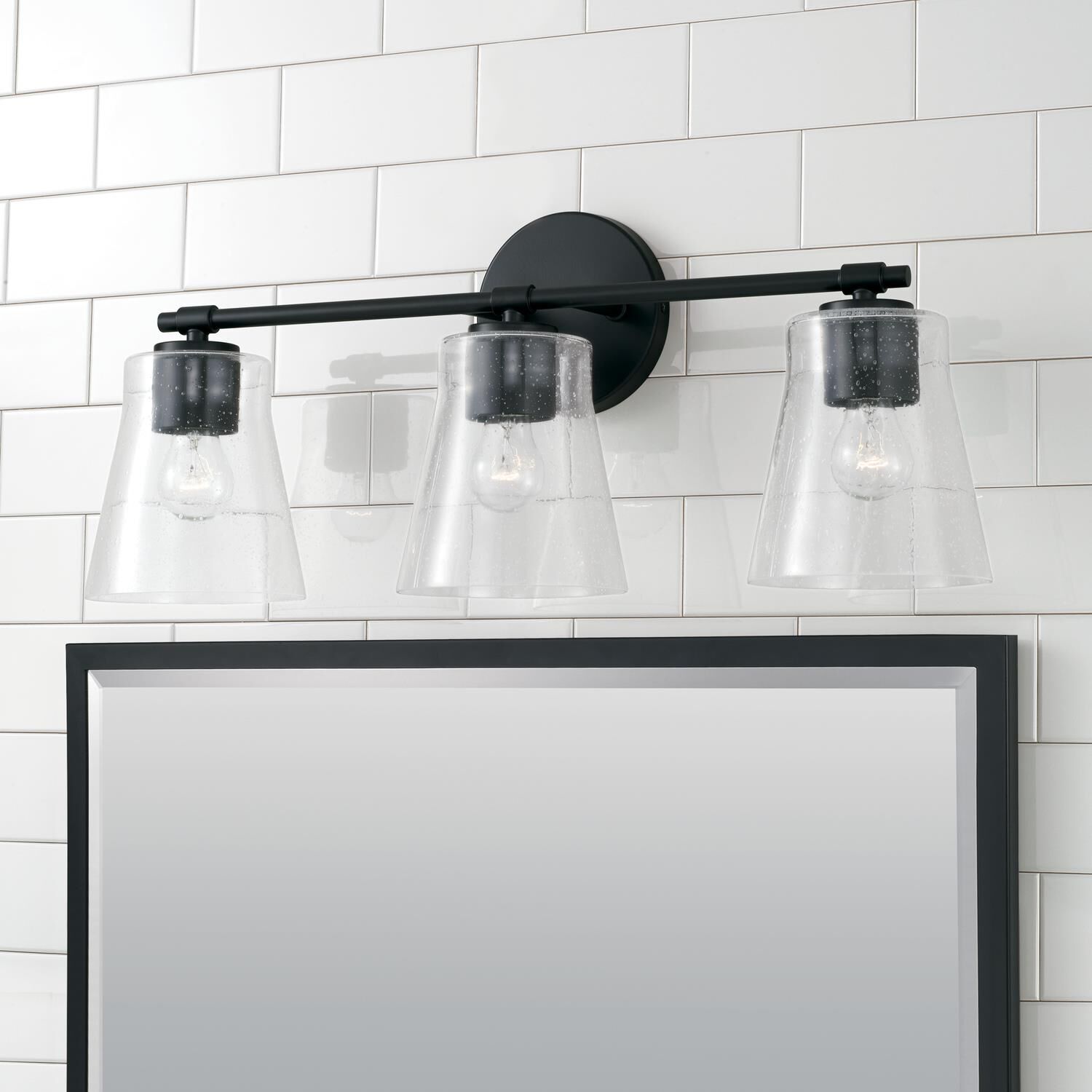 Shown in Matte Black finish and Clear Seeded glass
