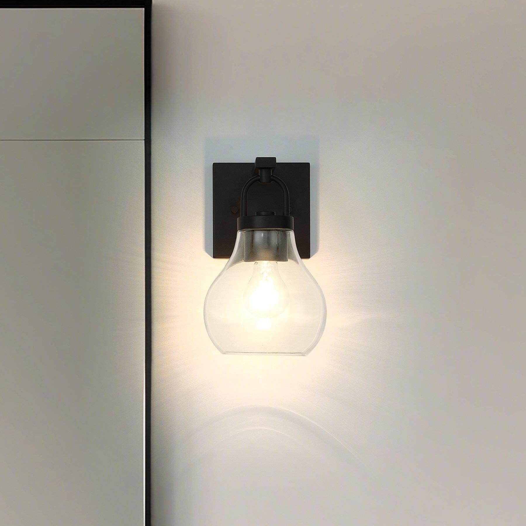 Shown in Matte Black finish and Clear glass