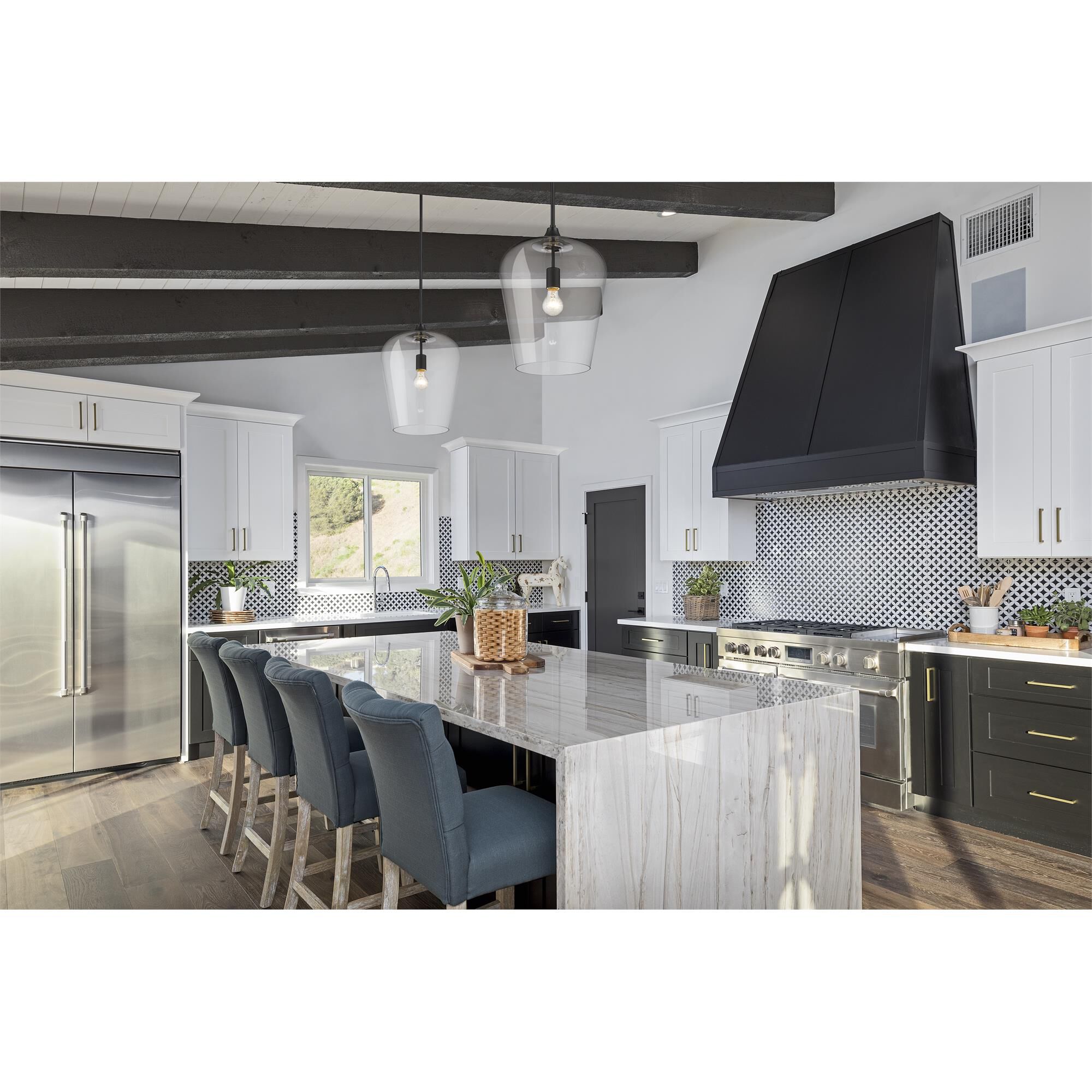 Shown in Matte Black finish and Glass shade