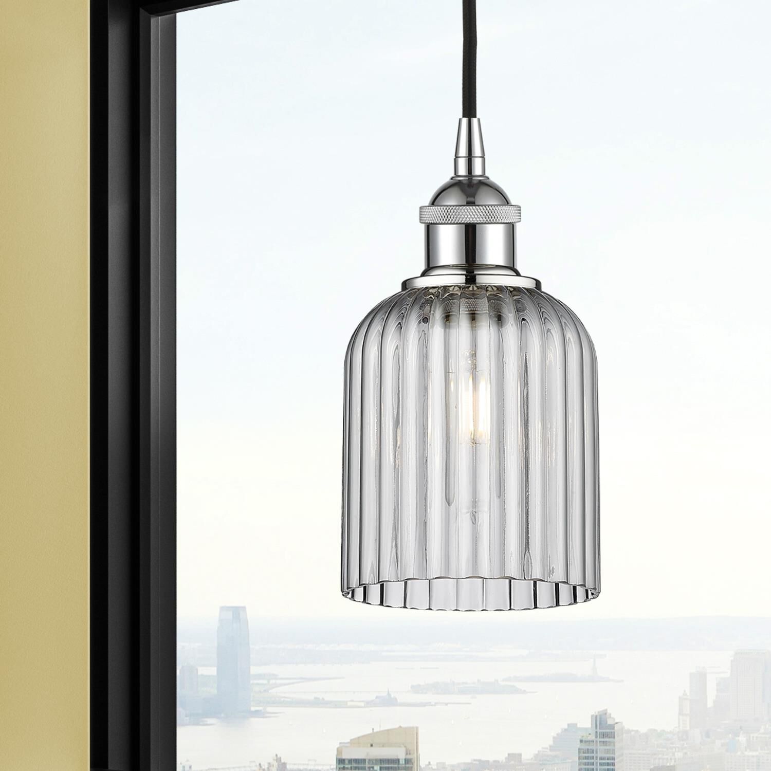 Shown in Polished Chrome finish and Light Smoke glass