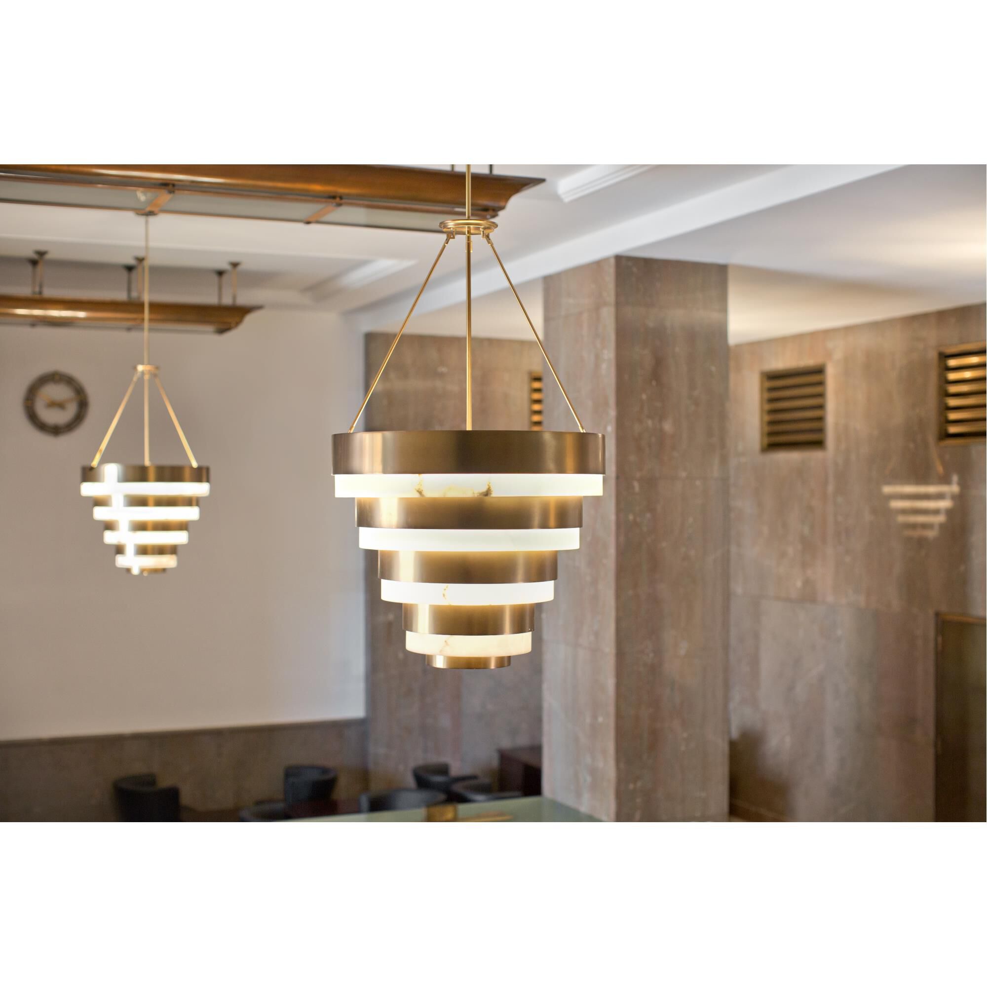 Lisa McDennon Echelon 27 Inch 4 Light Chandelier by Hinkley Lighting