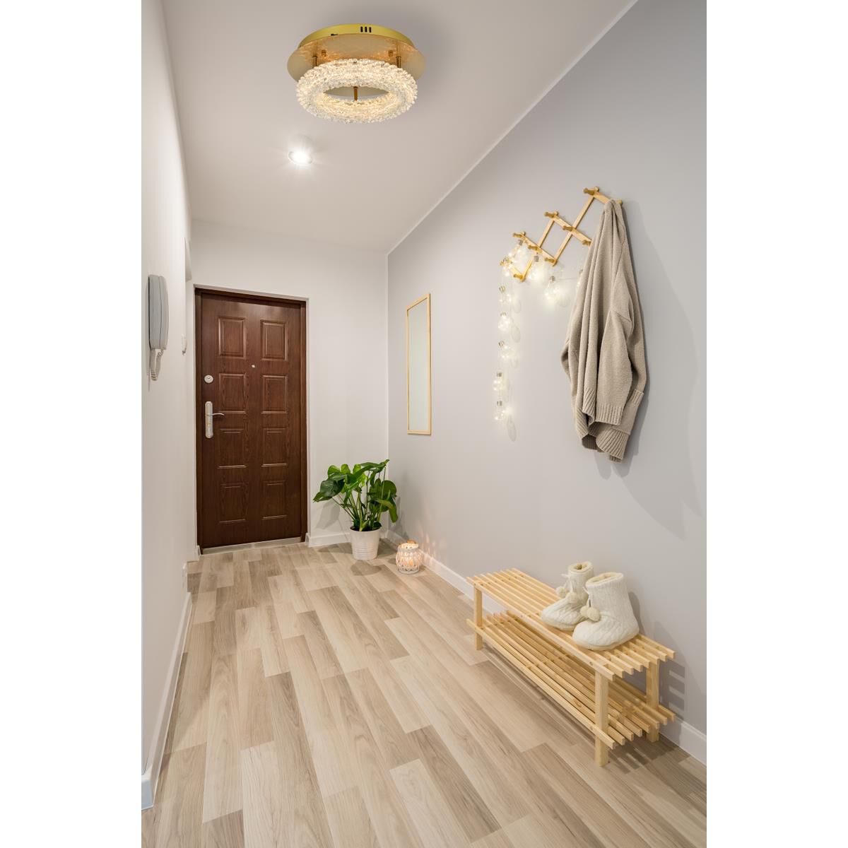 Shown in Satin Gold finish and Clear Royal Cut crystal