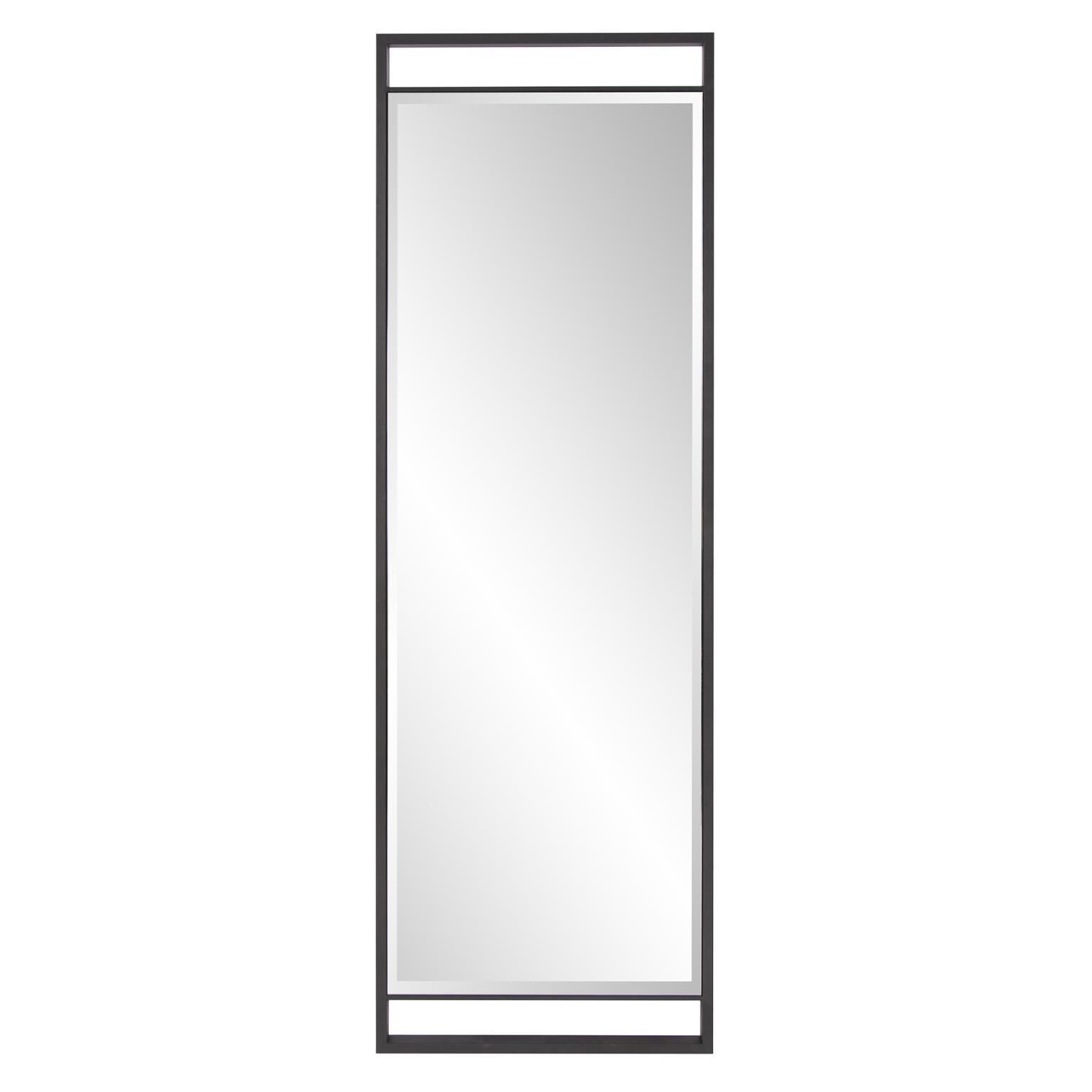 Shown in Graphite finish