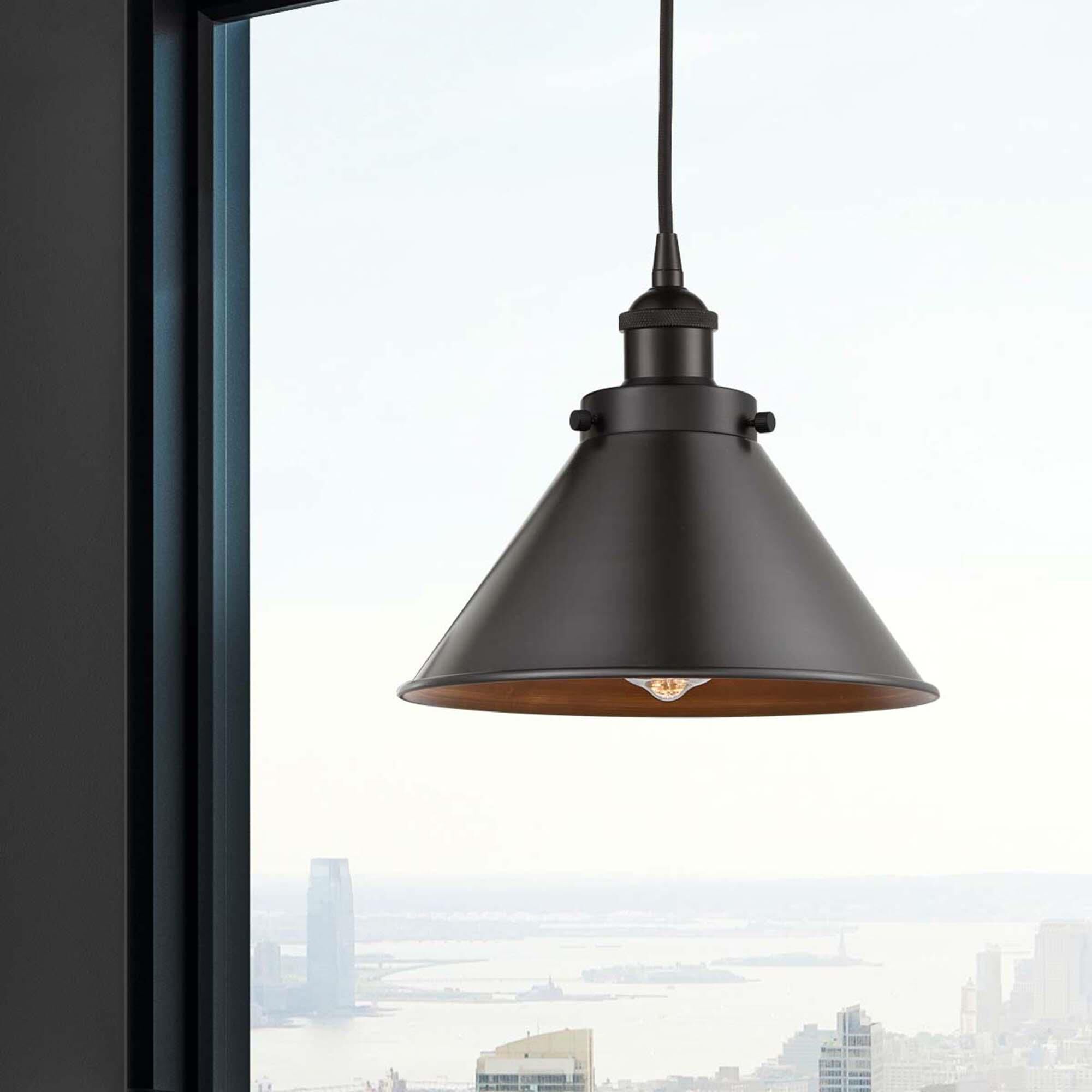 Shown in Oil Rubbed Bronze finish and Oil Rubbed Bronze Briarcliff shade