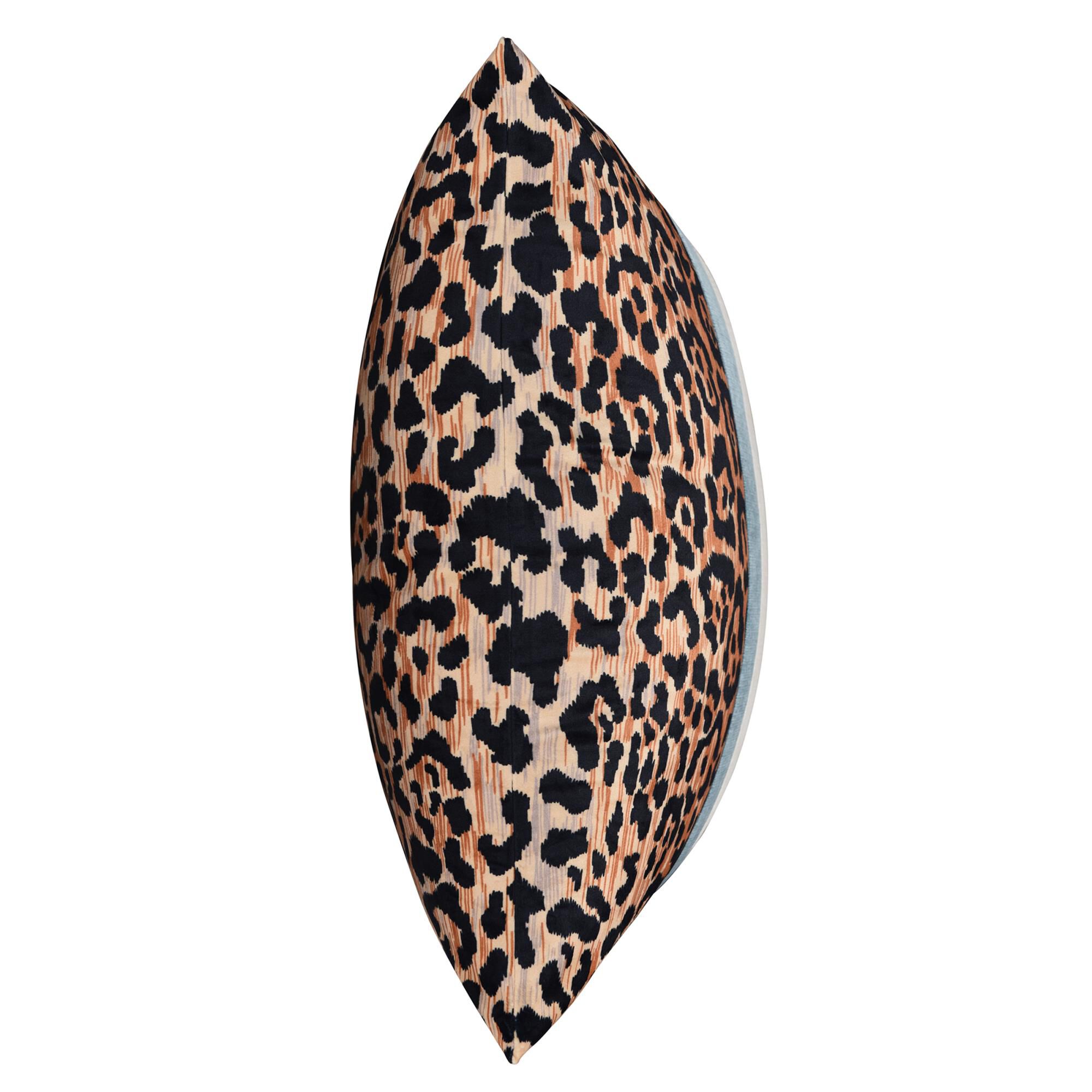 Shown in Jaguar Print, Ocean Blue and Cream finish