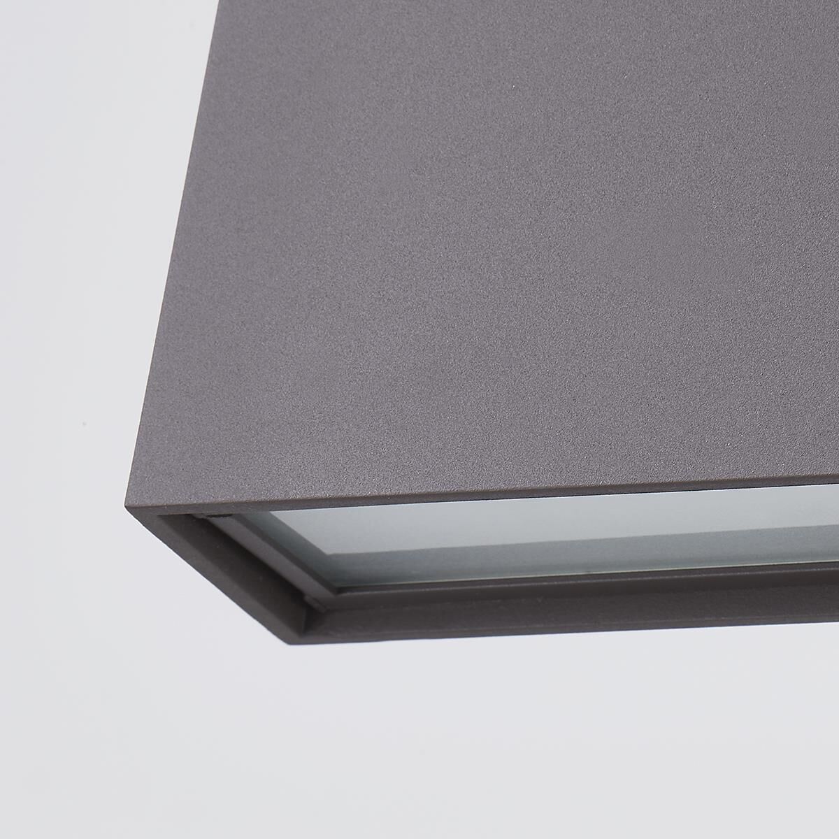 Shown in Textured Bronze finish and Clear shade