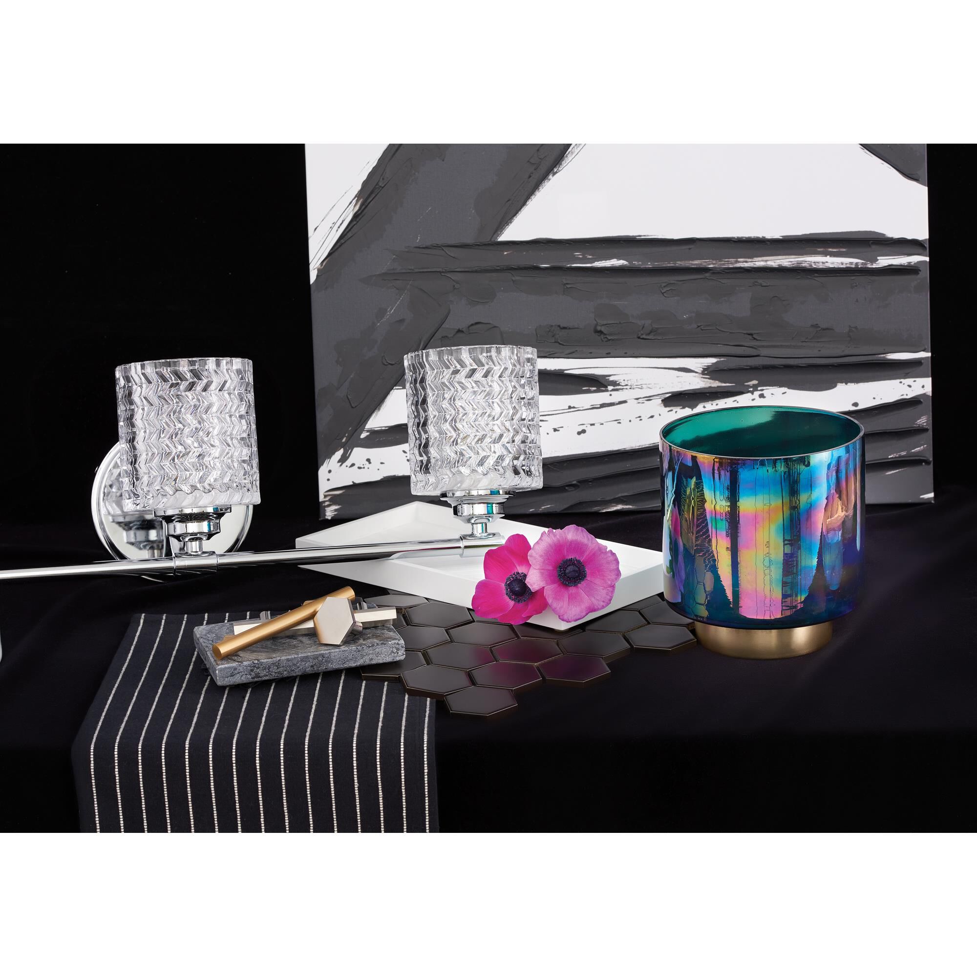 Shown in Chrome finish and Clear Chevron glass