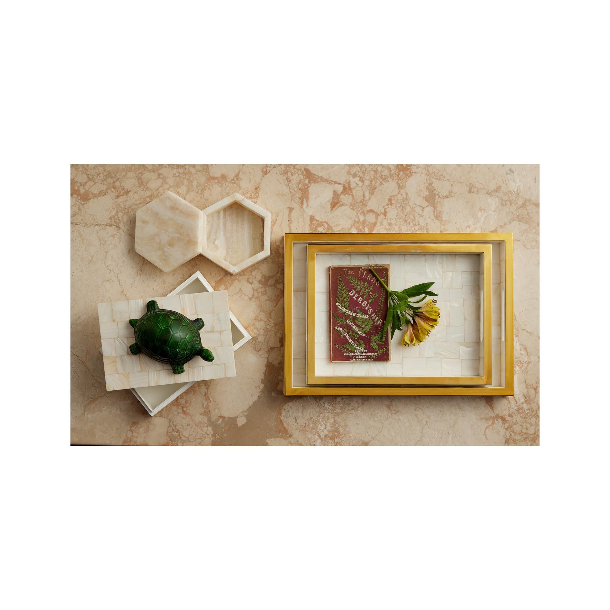 Shown in Antique Green and Off-White finish