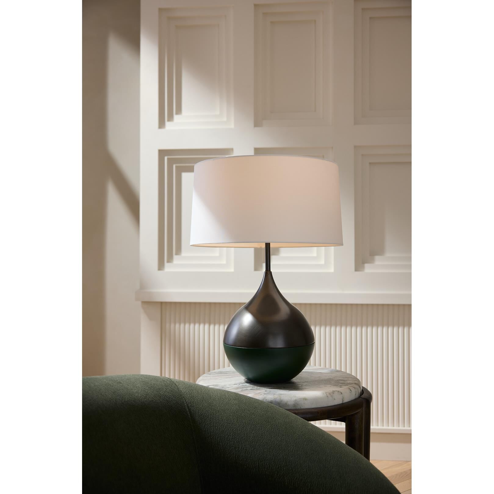 Shown in Bronze finish and Bronze glass