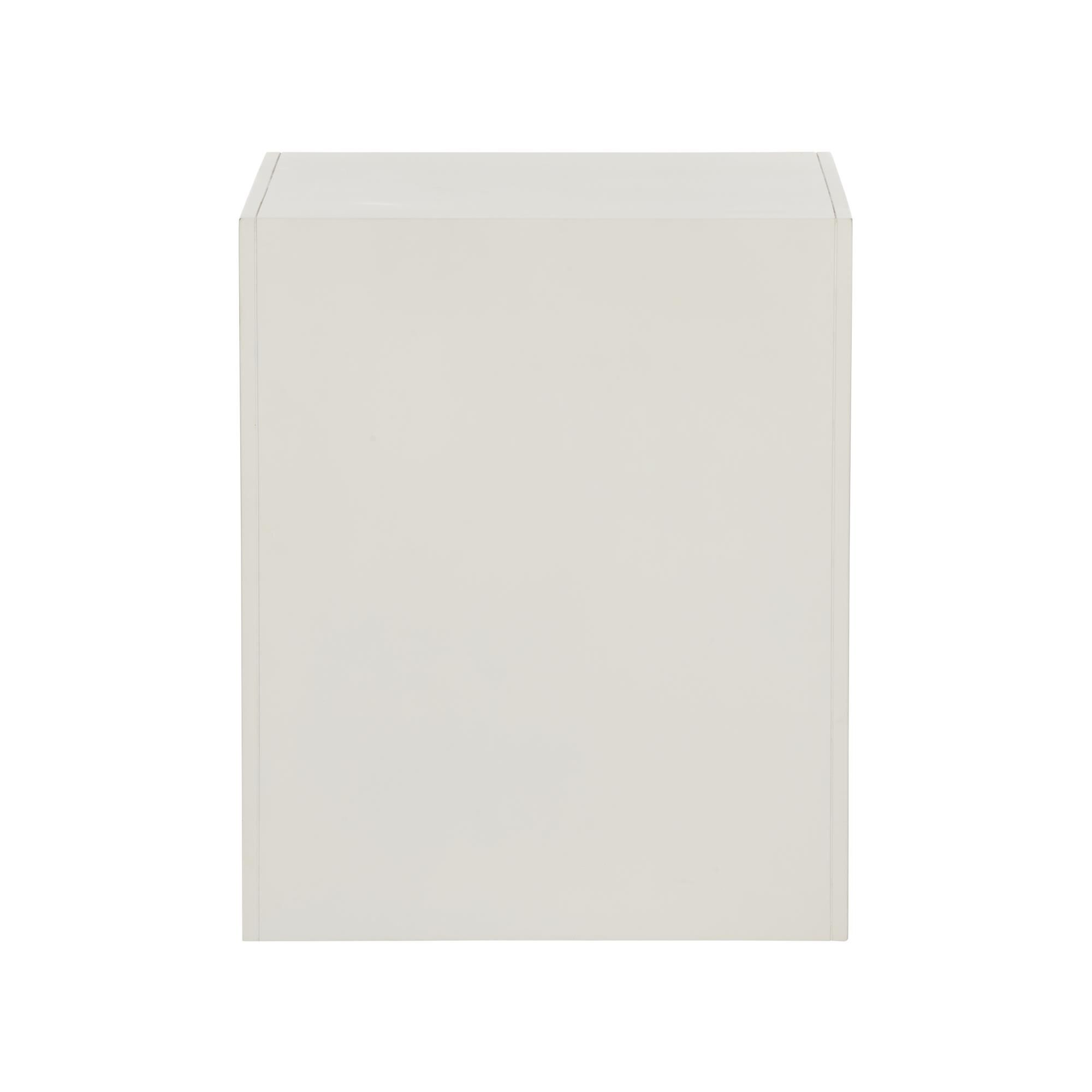 Jamie Merida Baldwin End Table by Chelsea House