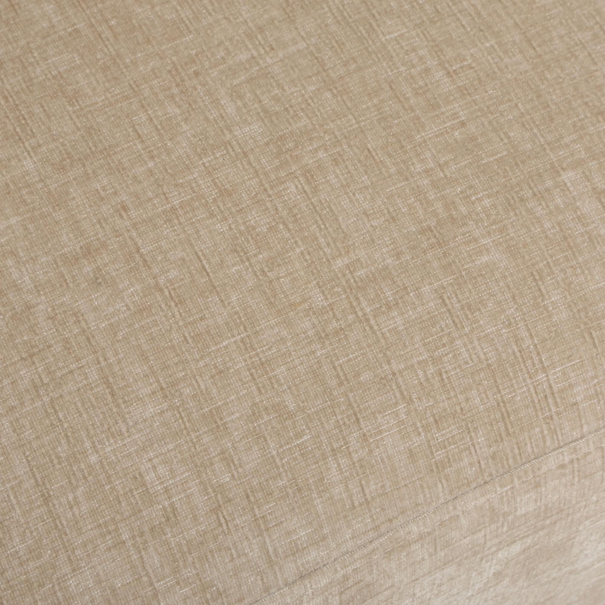 Shown in Brown finish