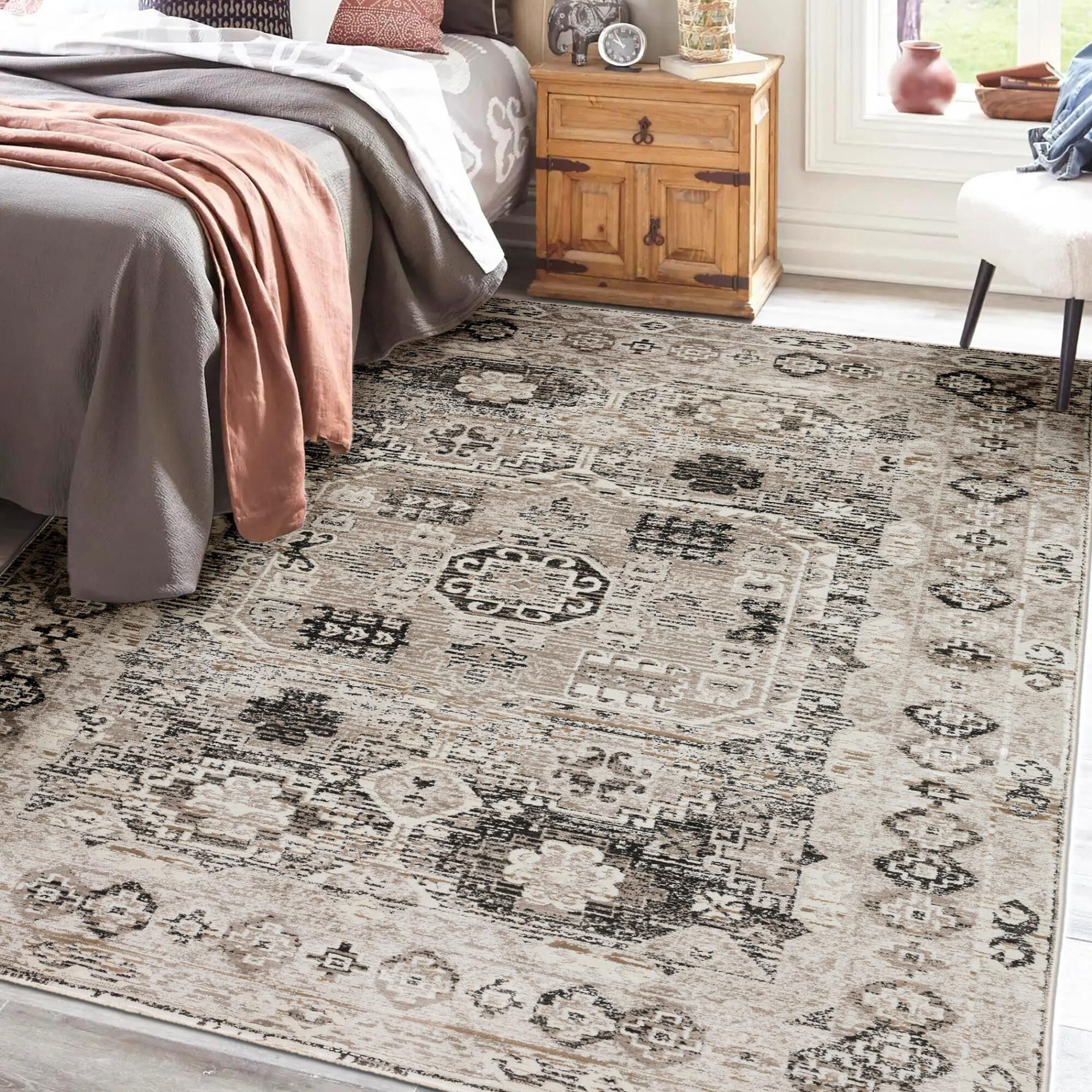 Izmir Iz4 Area Rug,