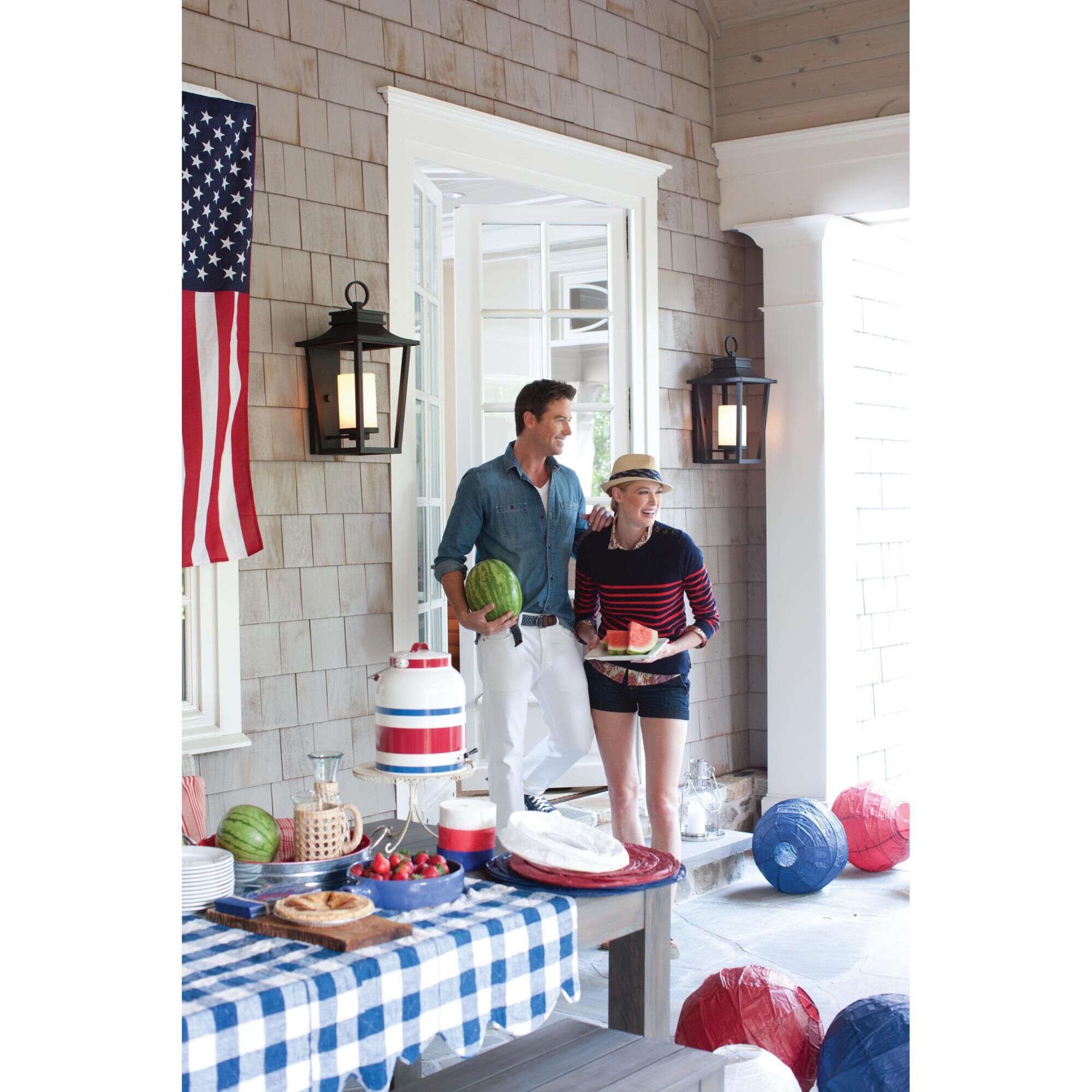 Shown in Black finish and Etched Opal glass