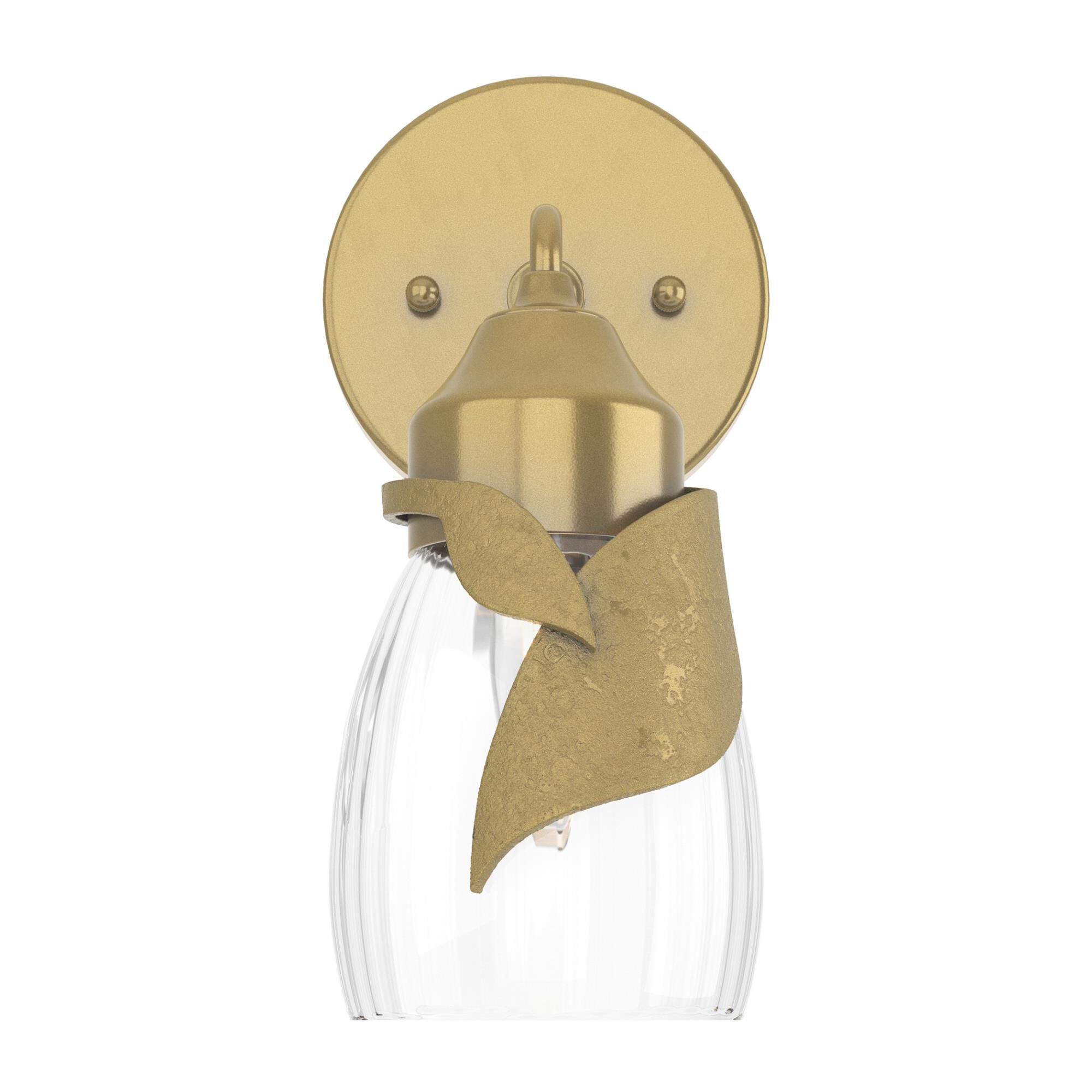 Shown in Modern Brass finish and Water glass