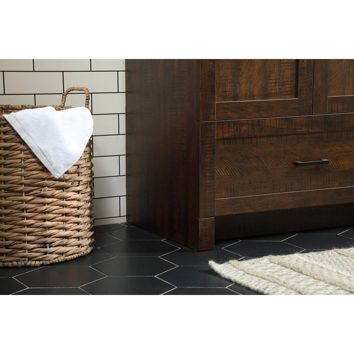 Shown in Expresso finish and Without Backsplash accent