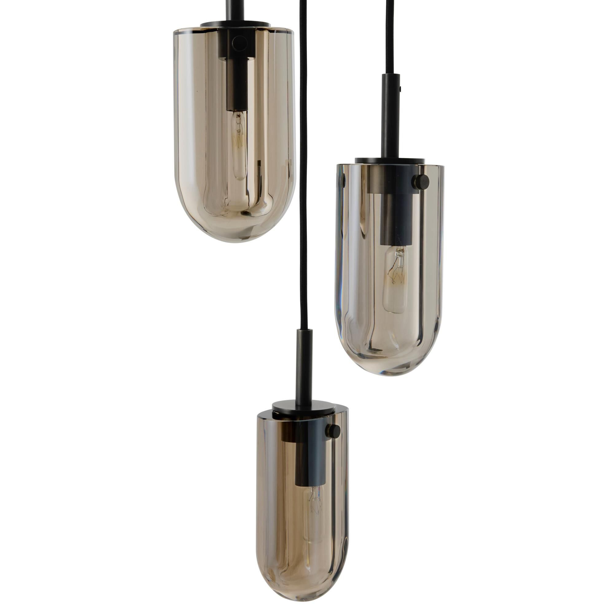 Shown in Smoke and English Bronze finish