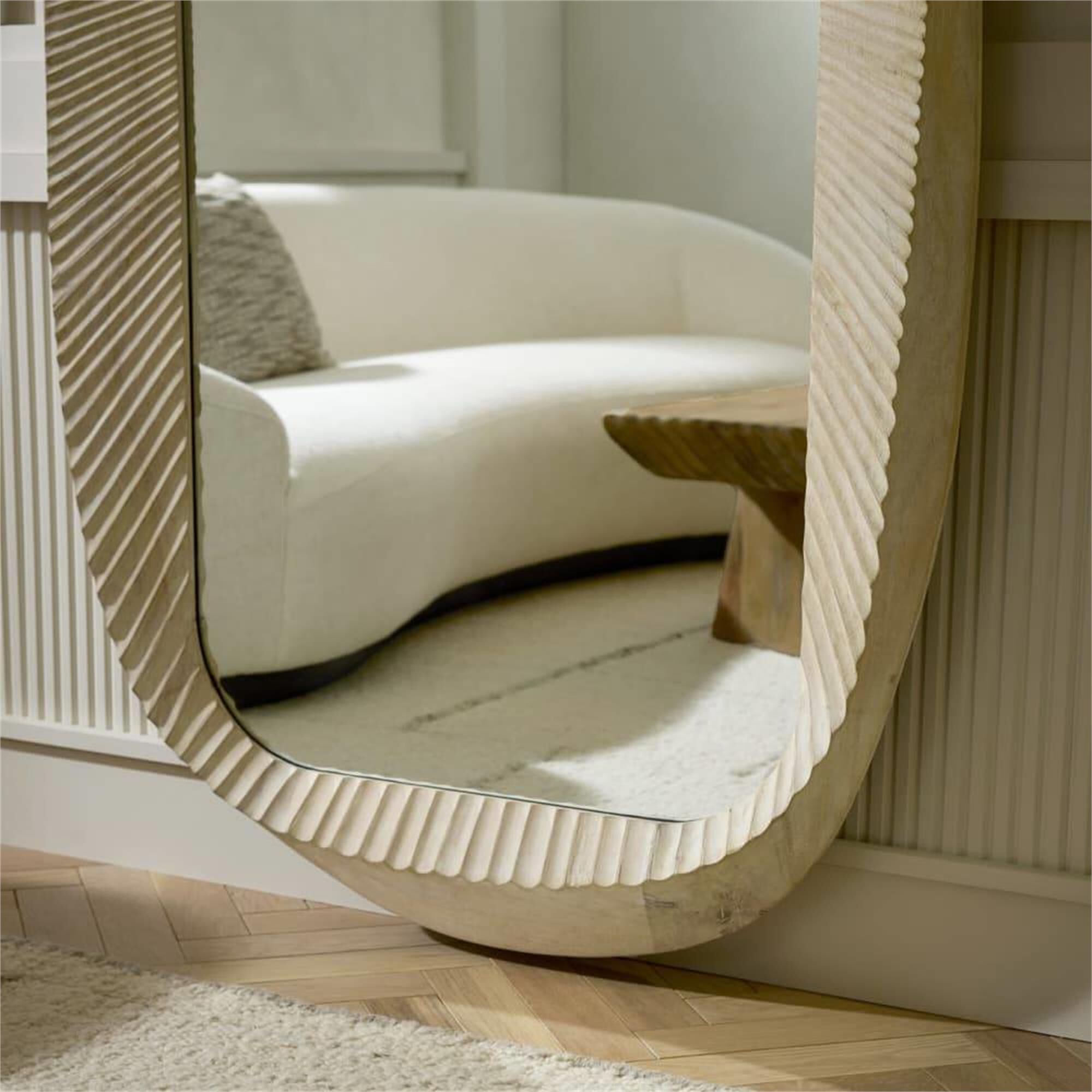 Shown in Whitewash finish