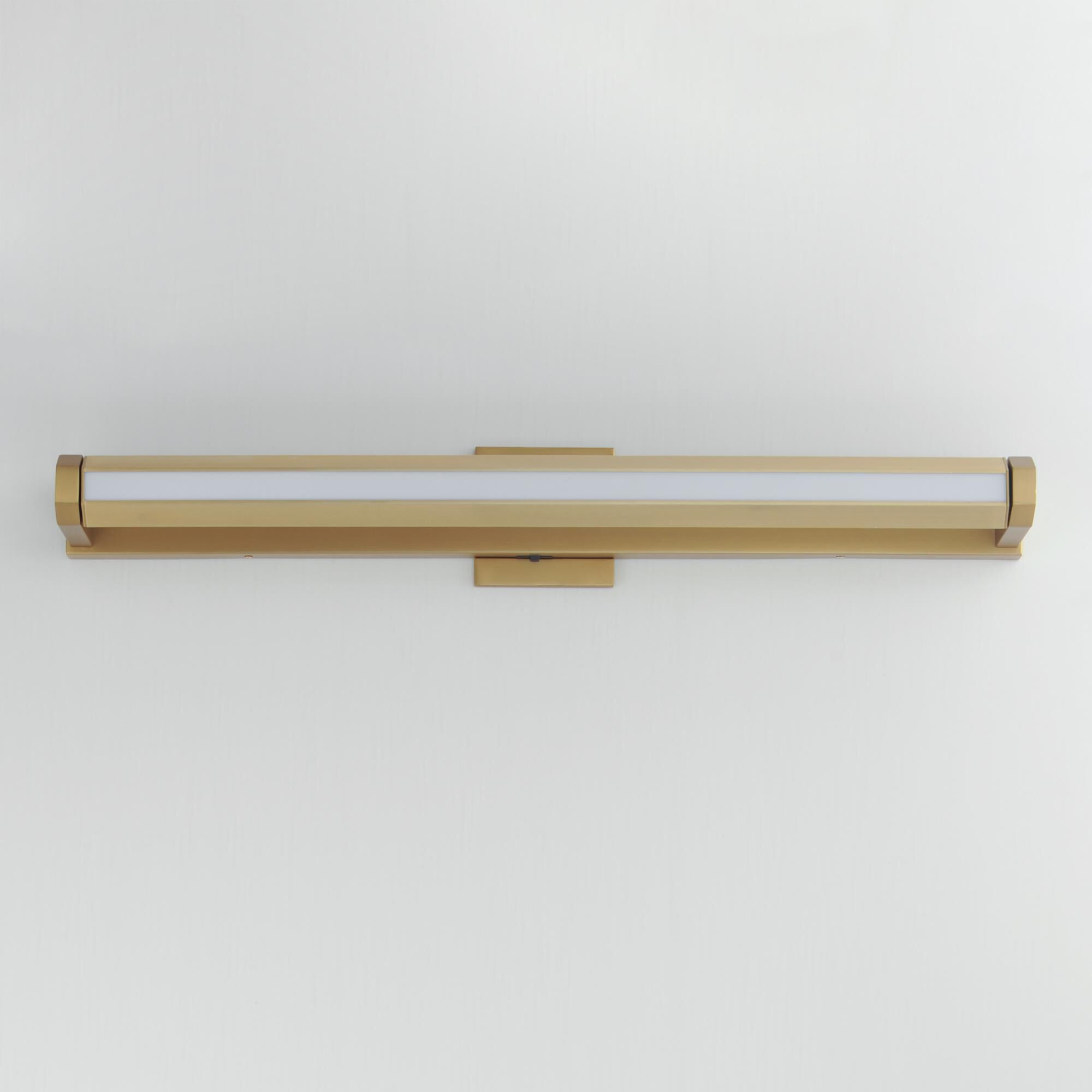 Braque 32 Inch Picture and Display Light by ET2 Lighting